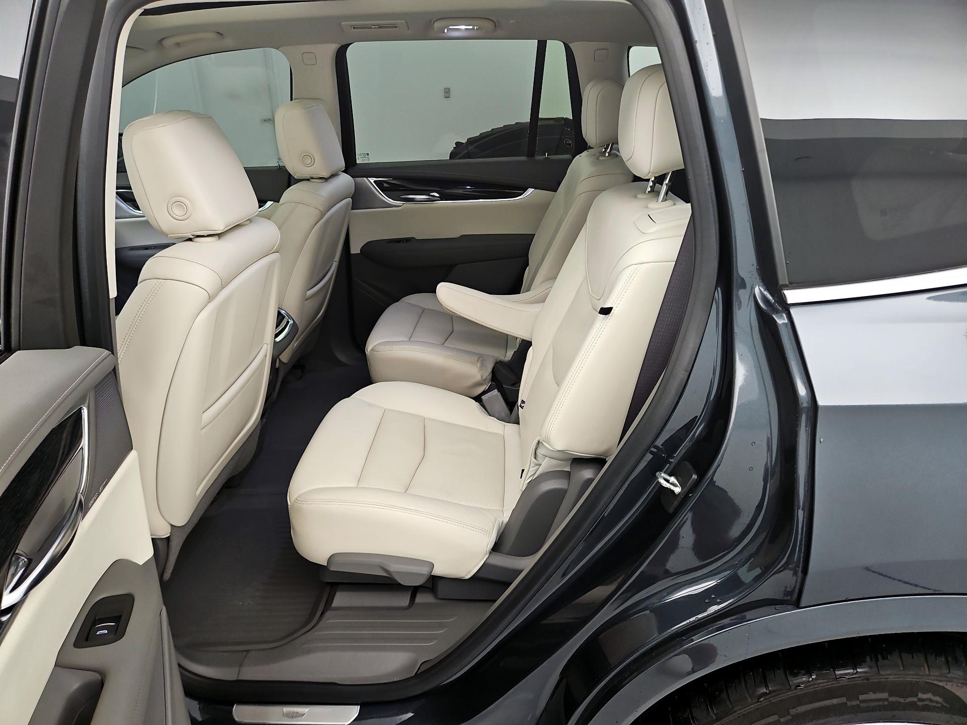 Thumbnail: 2020 Cadillac XT6 - 20