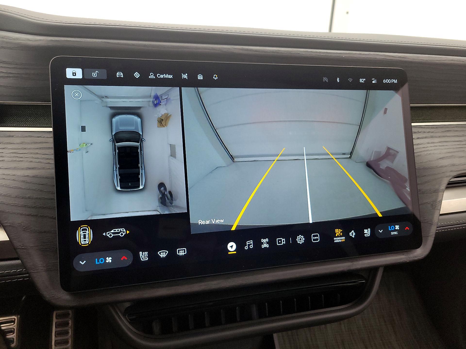 Thumbnail: 2023 Rivian R1S - 14