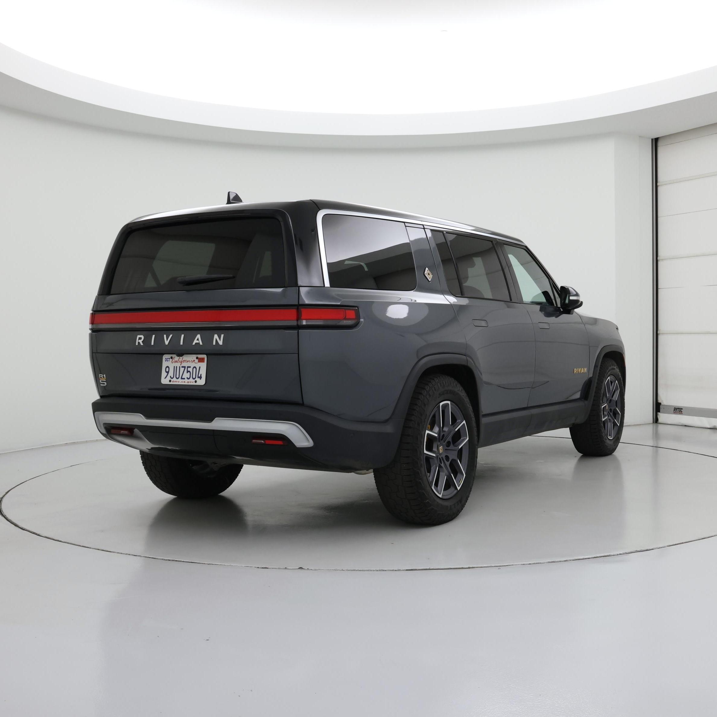 Thumbnail: 2023 Rivian R1S - 8