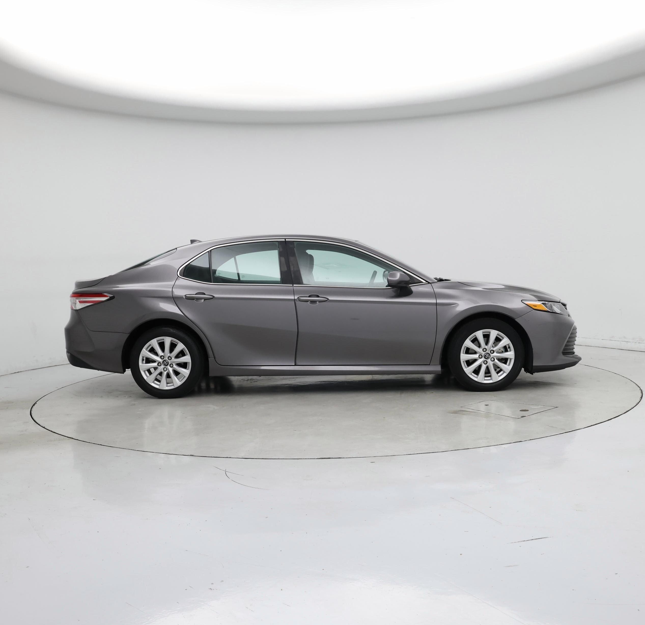 Thumbnail: 2020 Toyota Camry - 7