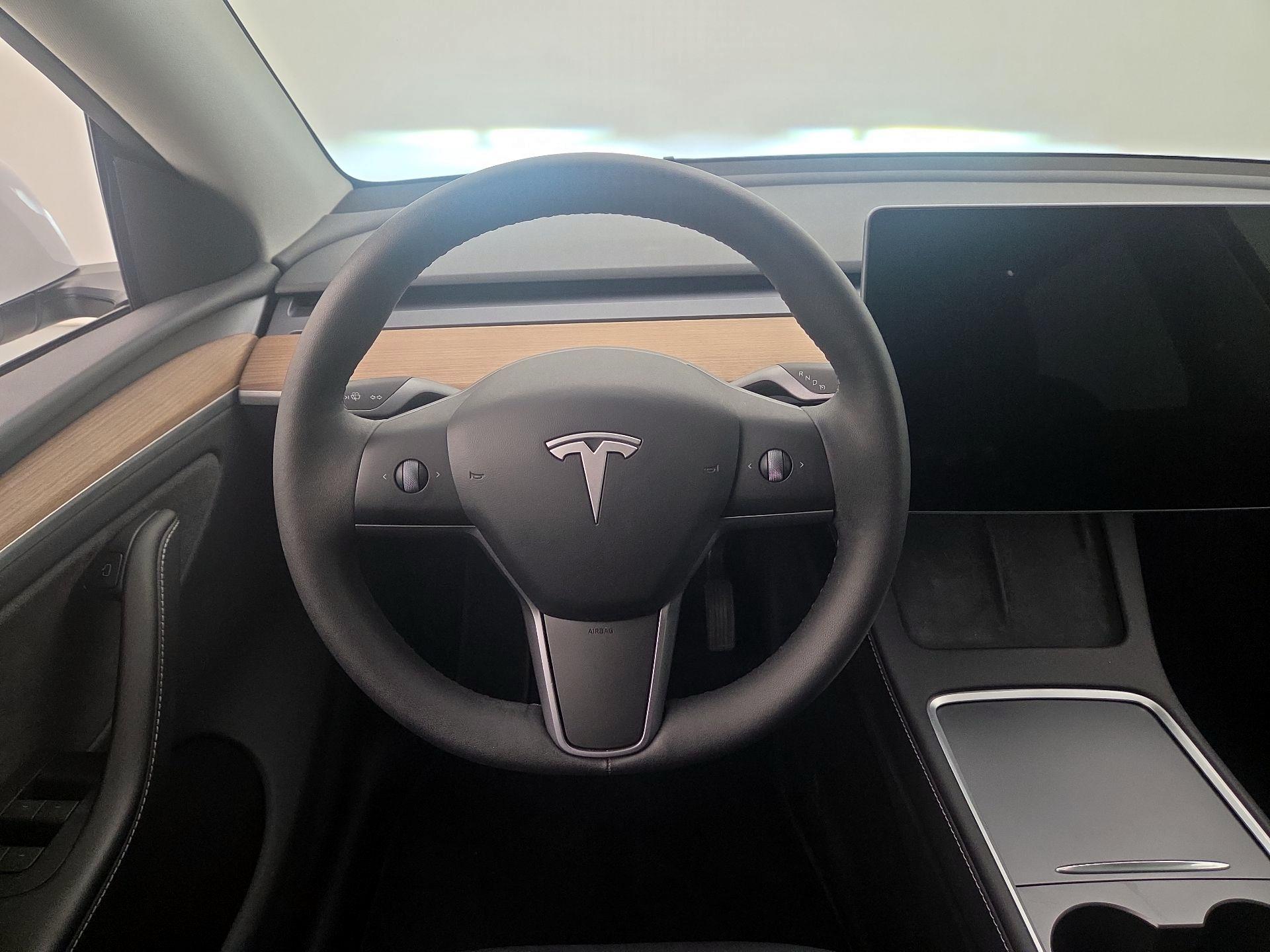 Thumbnail: 2024 Tesla Model Y - 10