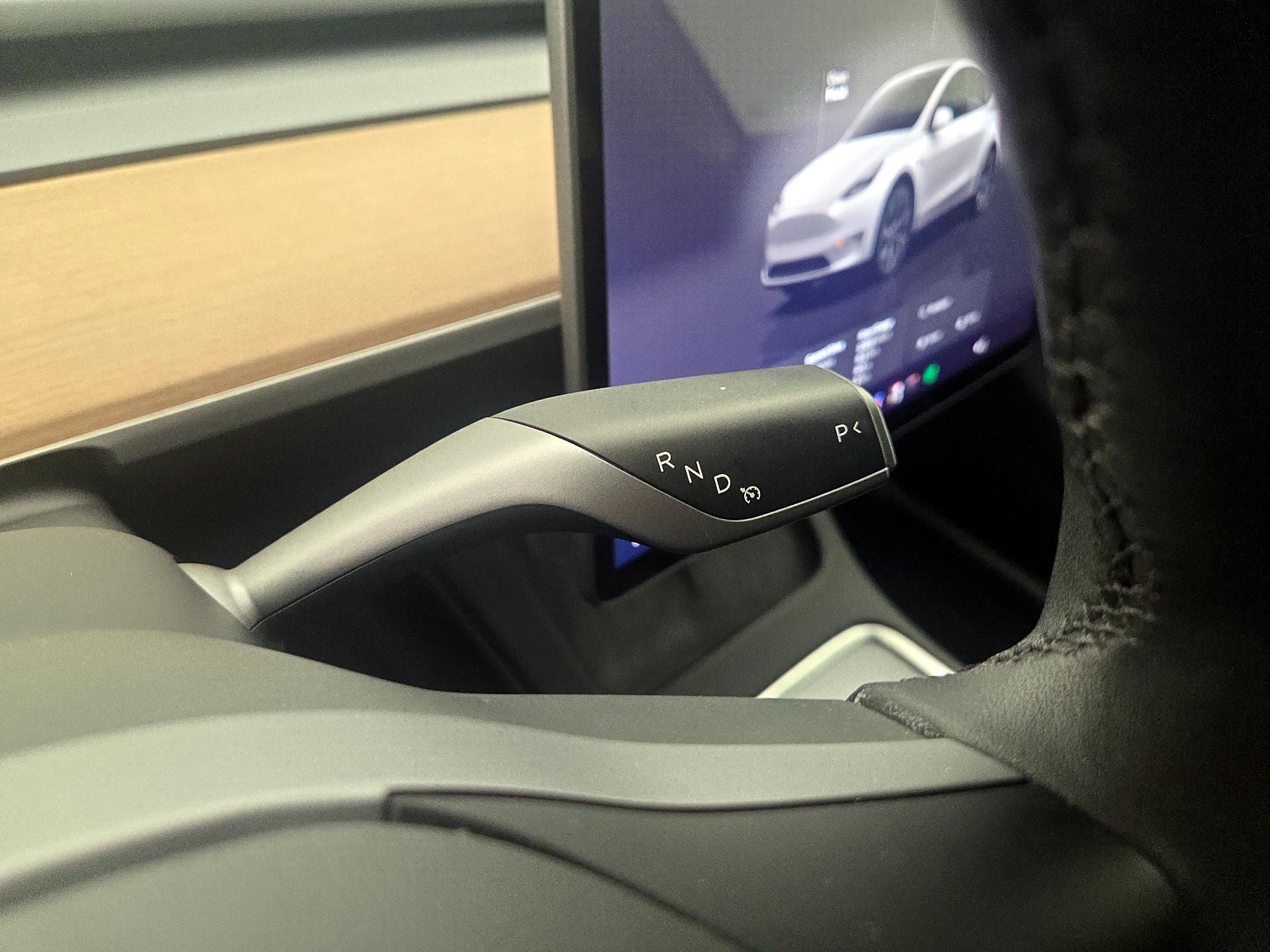Thumbnail: 2024 Tesla Model Y - 17