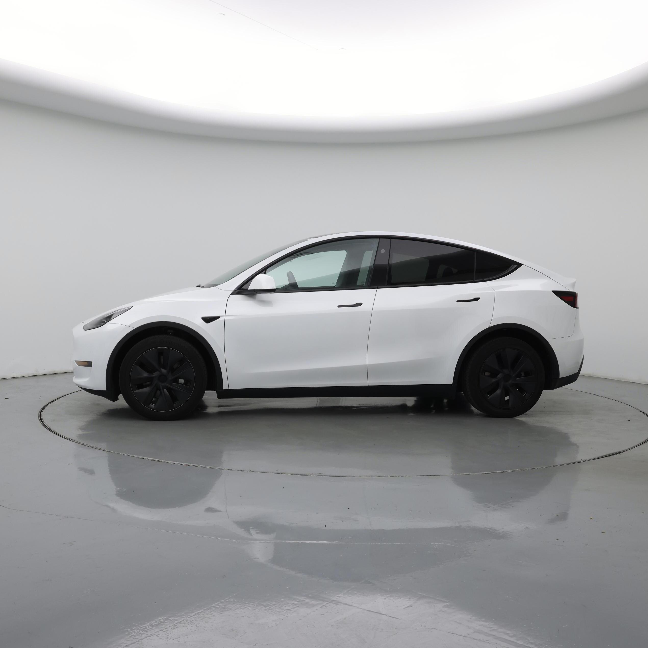 Thumbnail: 2024 Tesla Model Y - 3