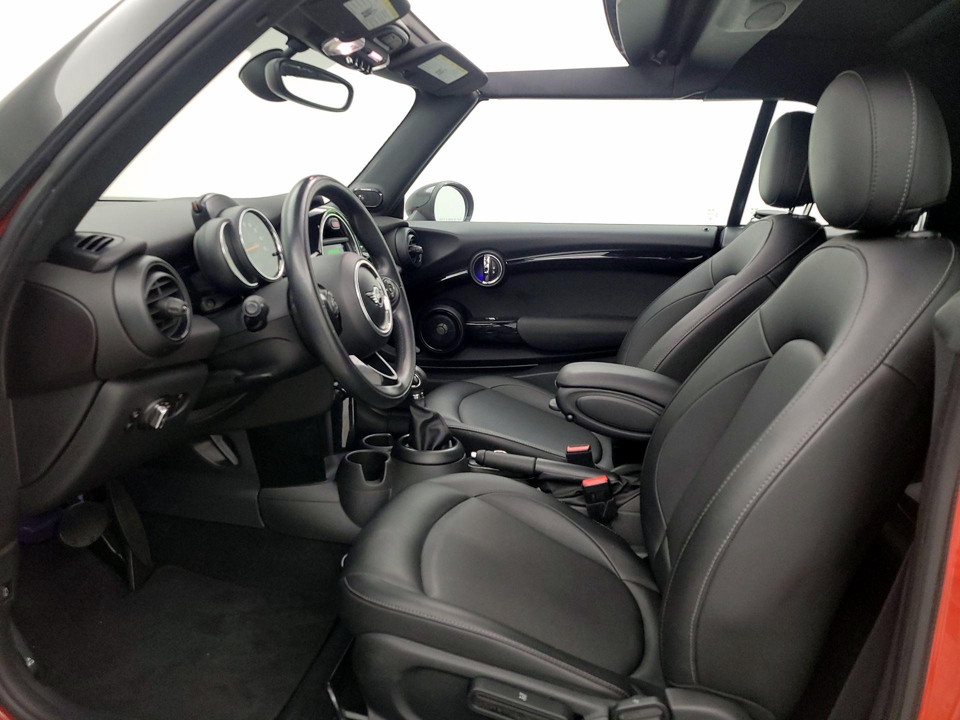 Thumbnail: 2019 MINI Cooper - 11