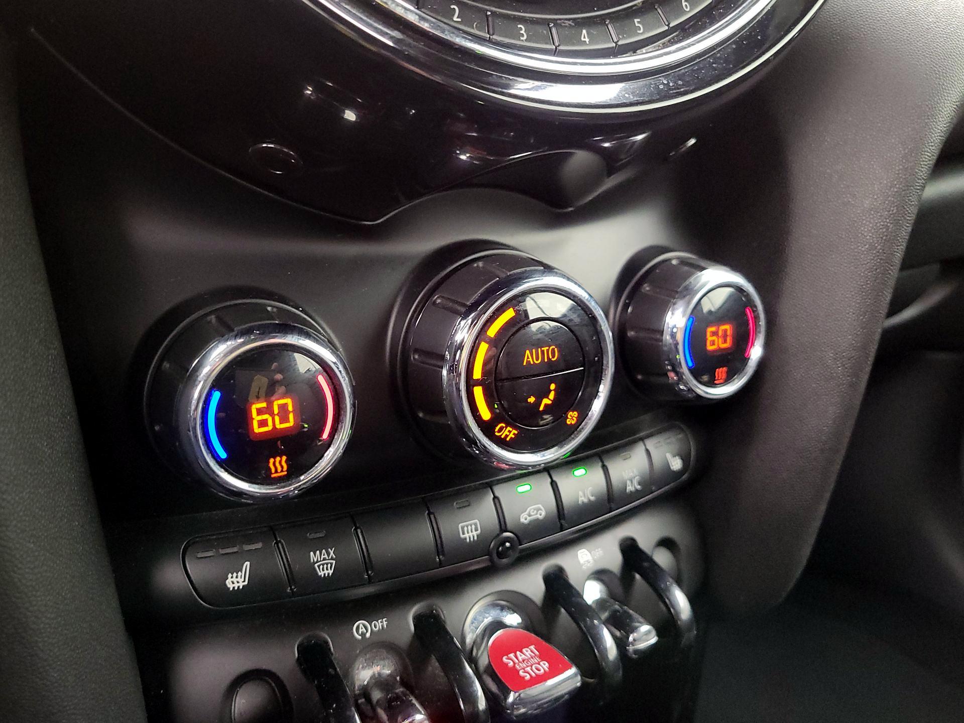 Thumbnail: 2019 MINI Cooper - 16