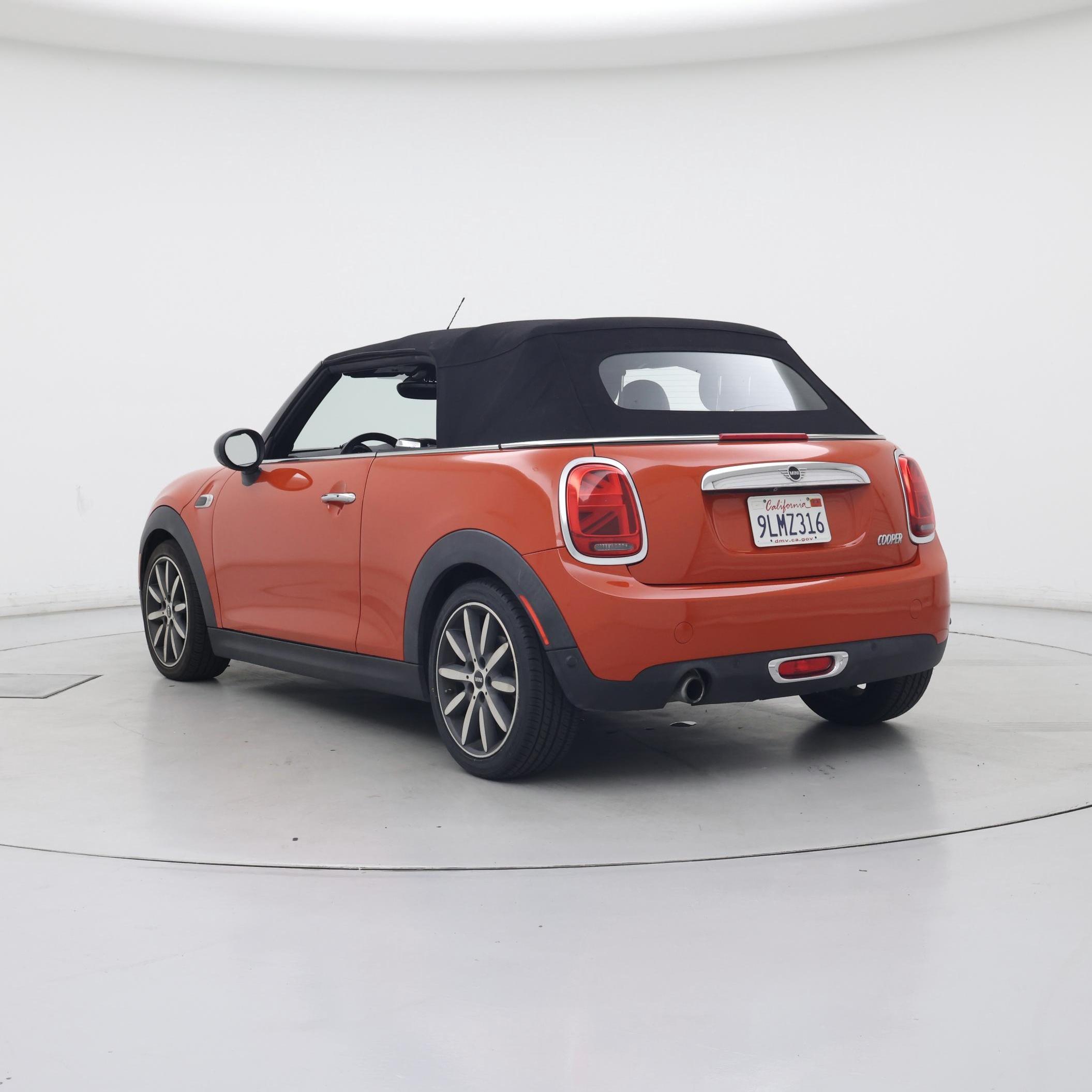 Thumbnail: 2019 MINI Cooper - 2