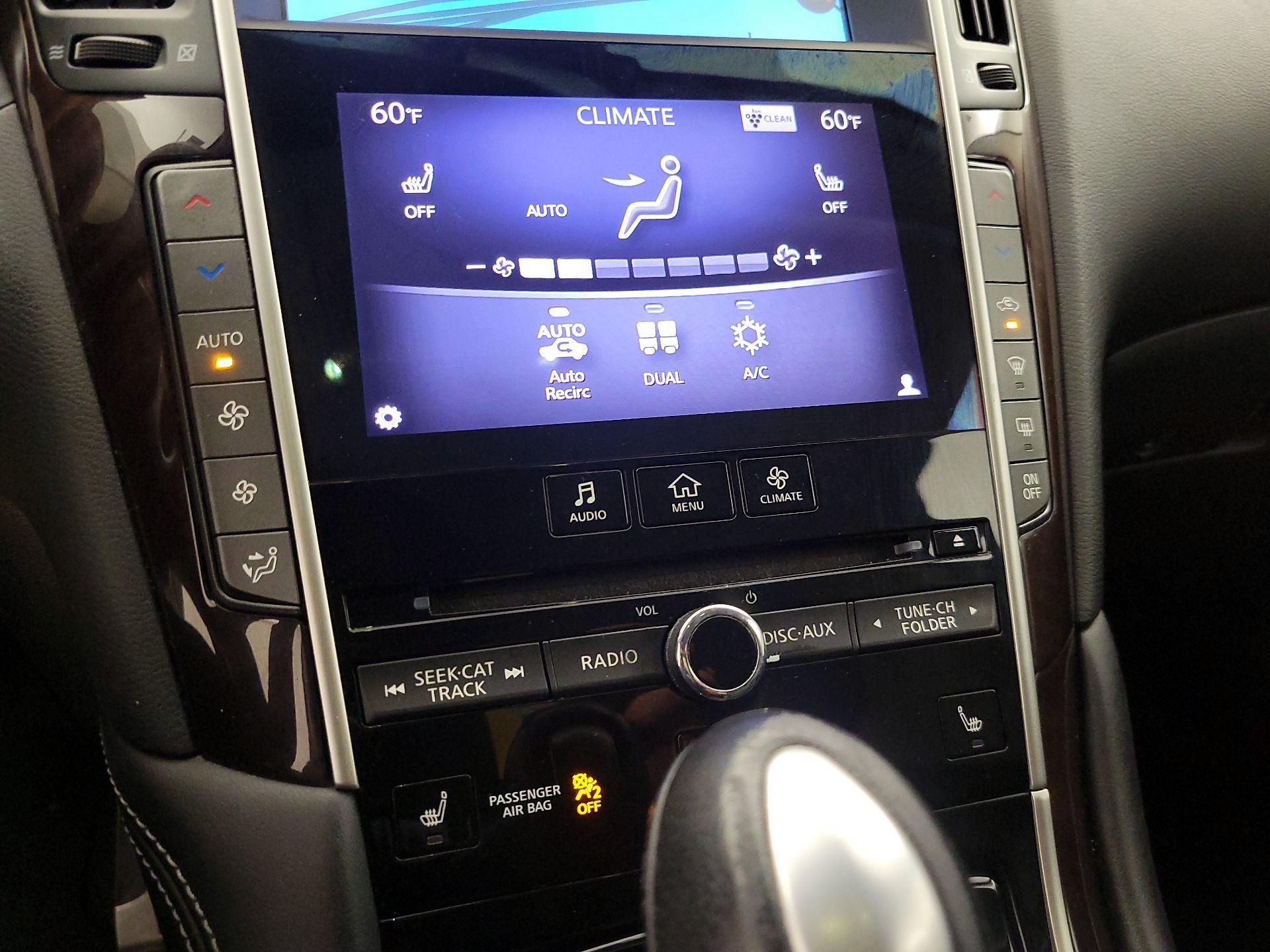 Thumbnail: 2014 INFINITI Q50 - 17