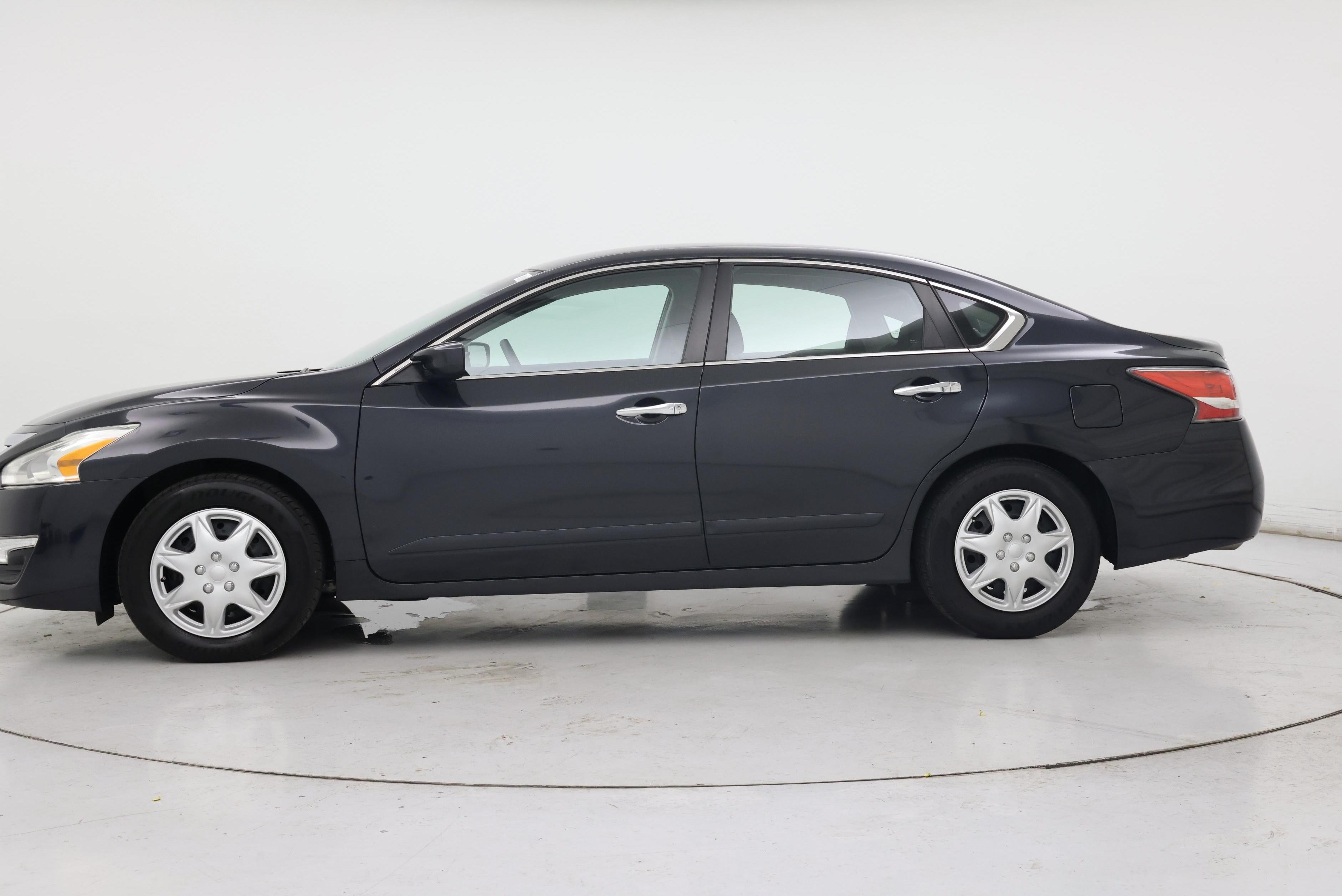 Thumbnail: 2014 Nissan Altima - 3