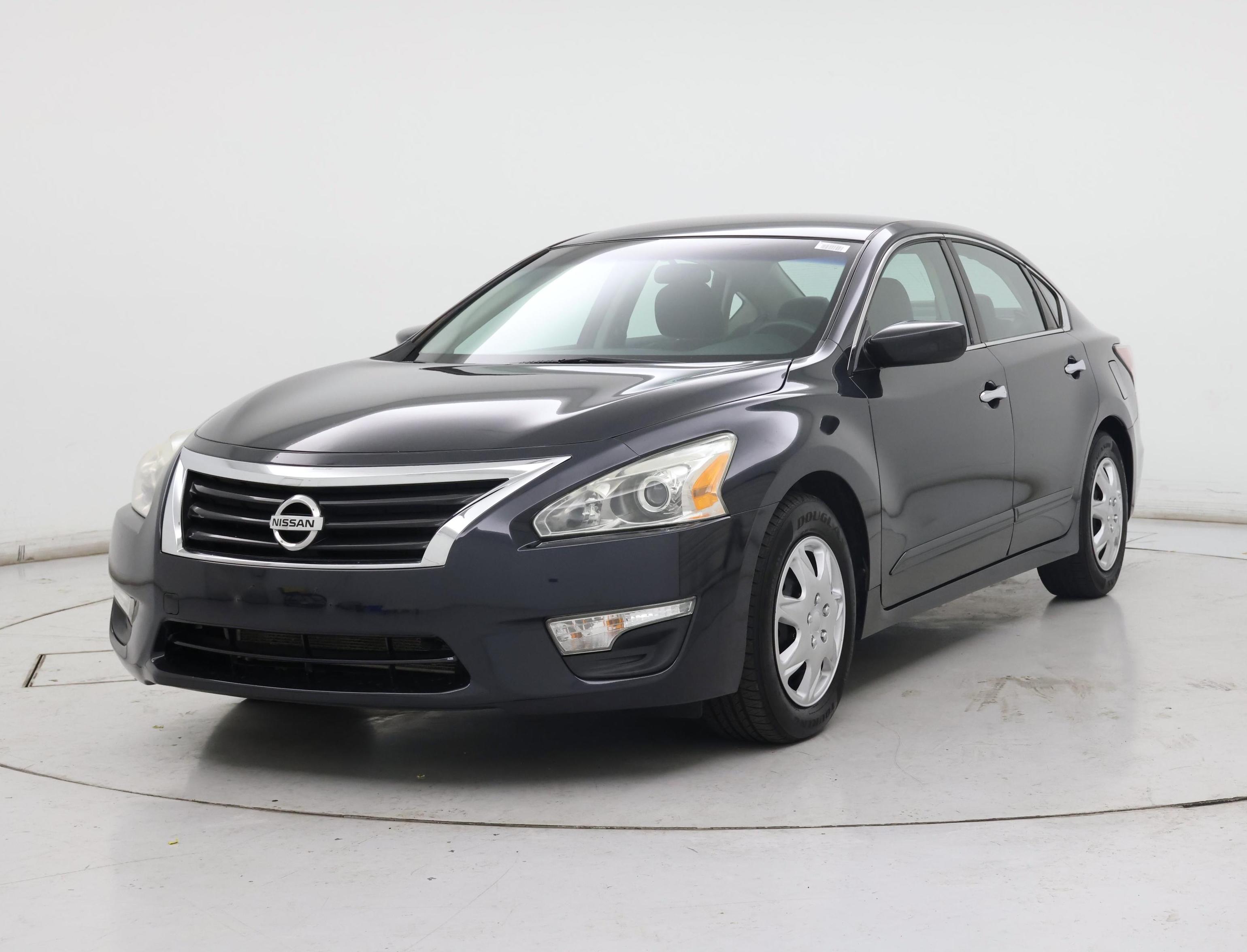 Thumbnail: 2014 Nissan Altima - 4