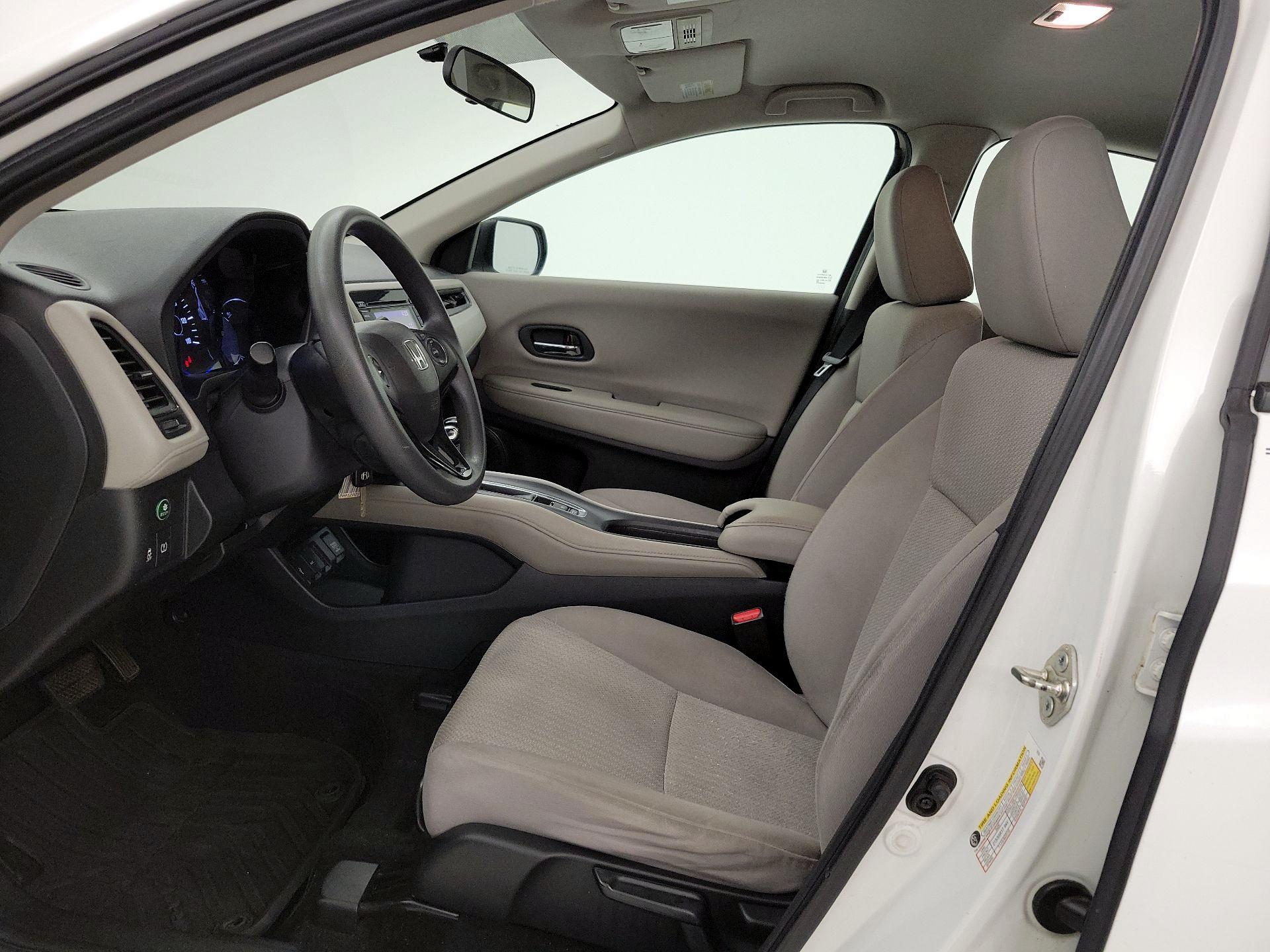 Thumbnail: 2018 Honda HR-V - 11