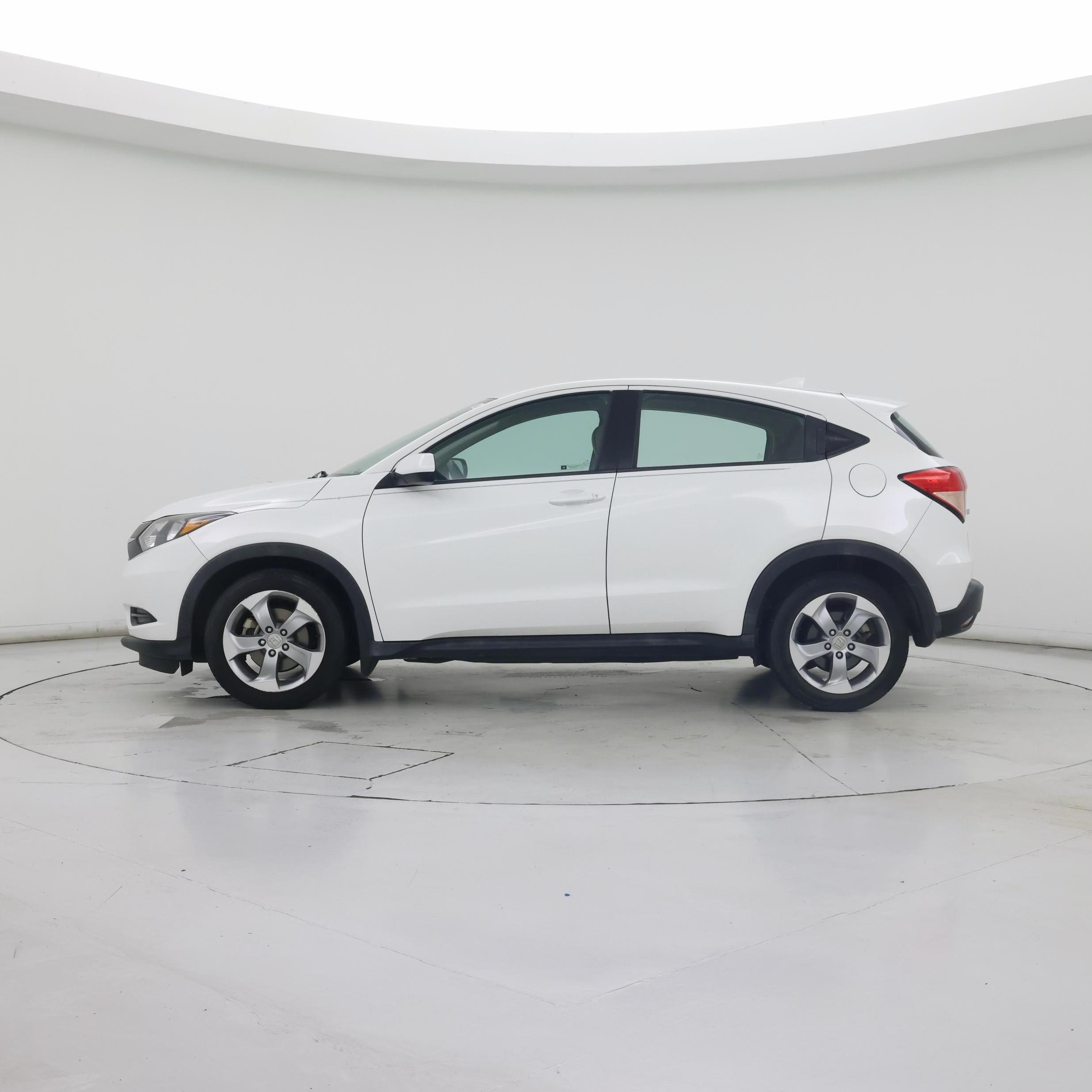 Thumbnail: 2018 Honda HR-V - 3