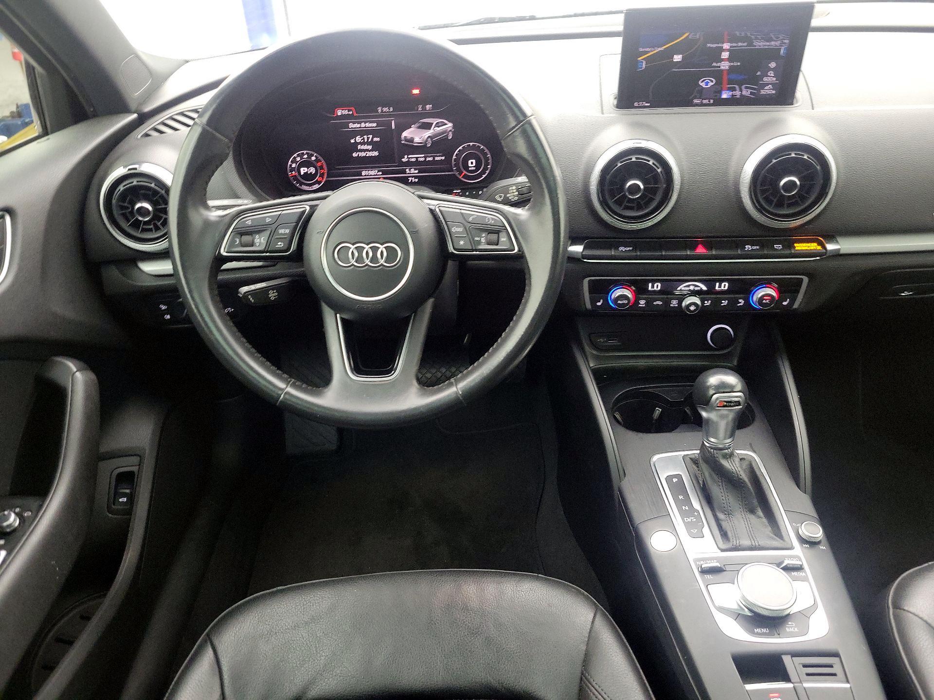 Thumbnail: 2018 Audi A3 - 10