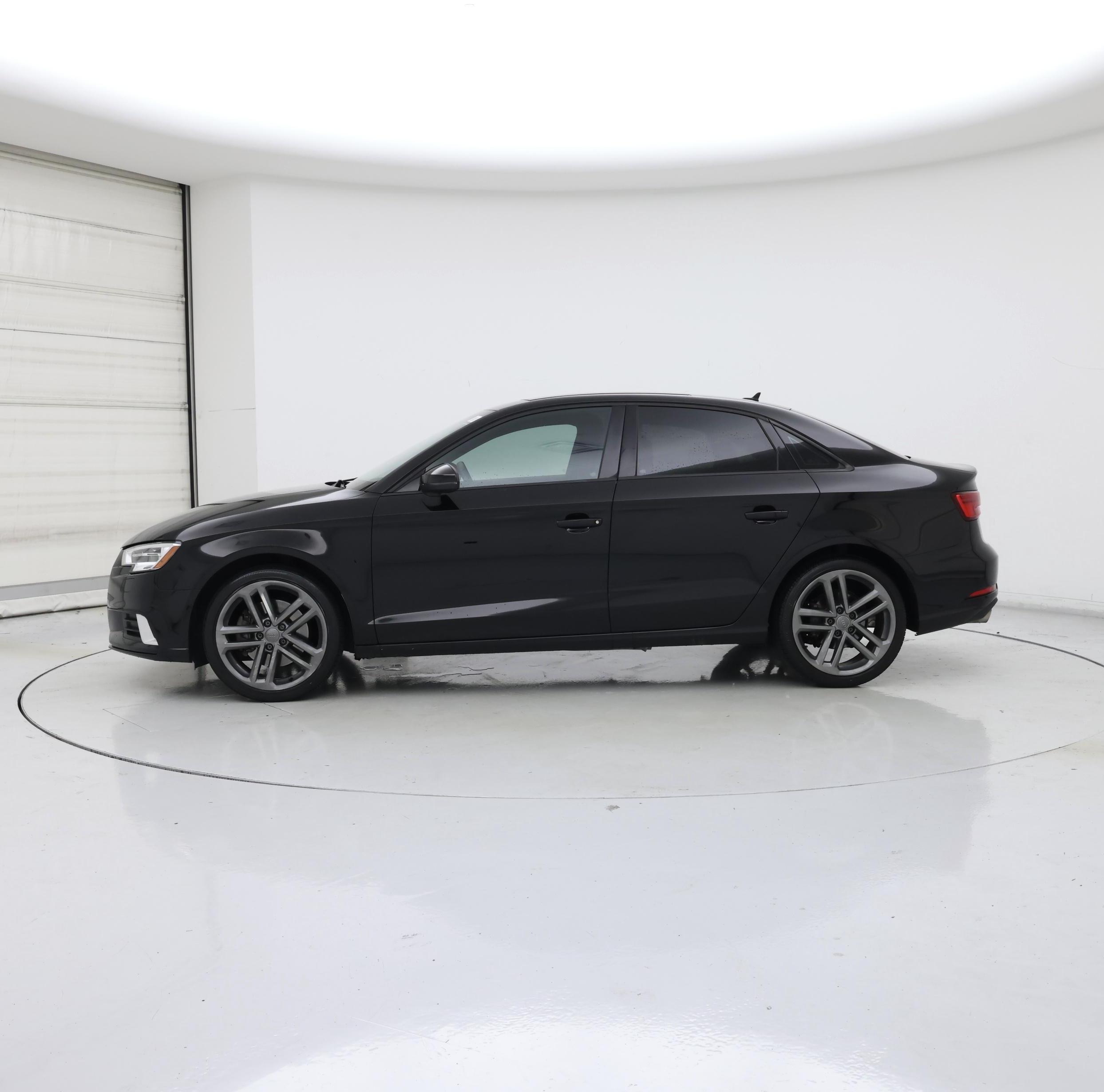 Thumbnail: 2018 Audi A3 - 3