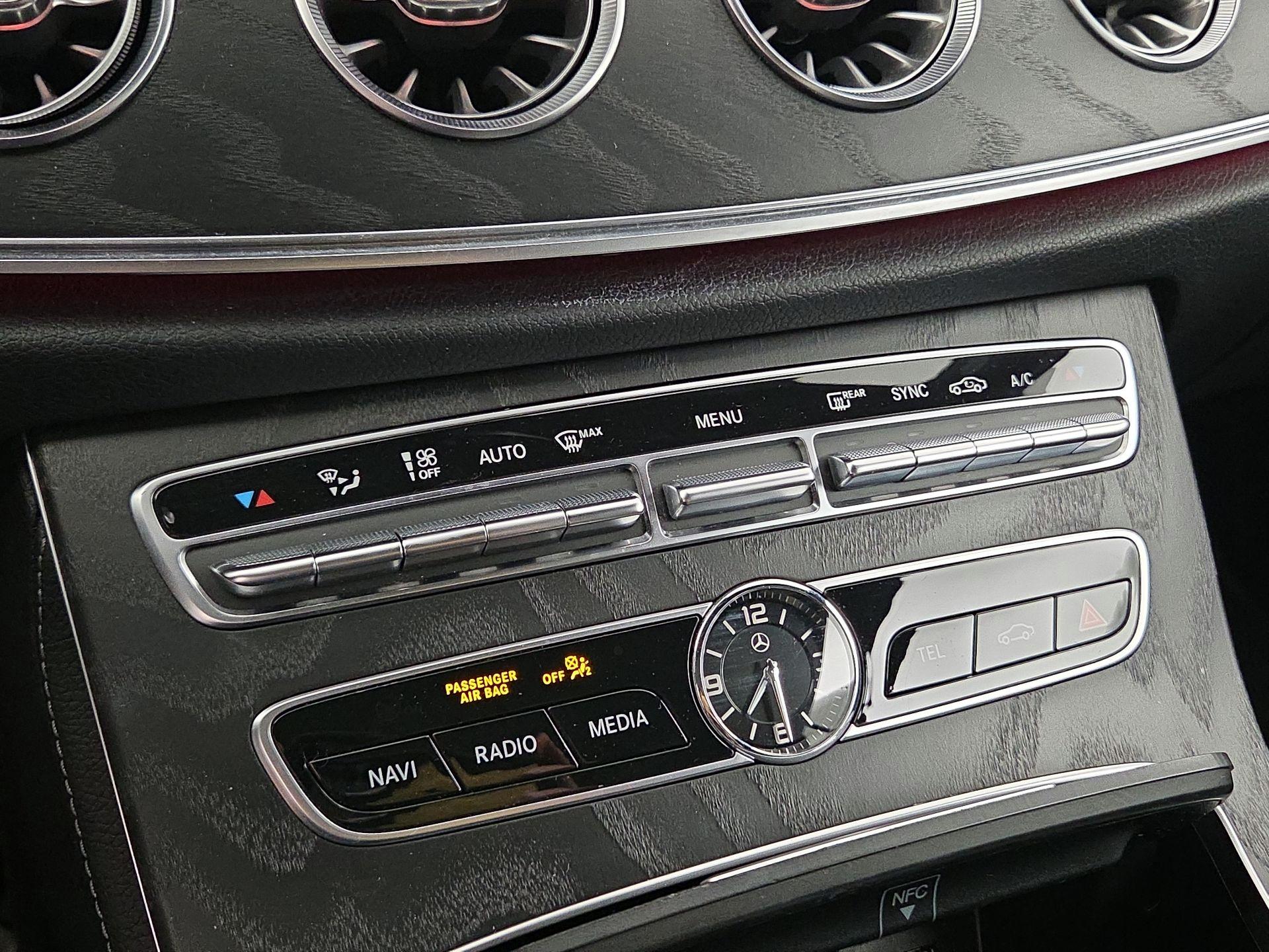 Thumbnail: 2020 Mercedes-Benz E-Class - 17
