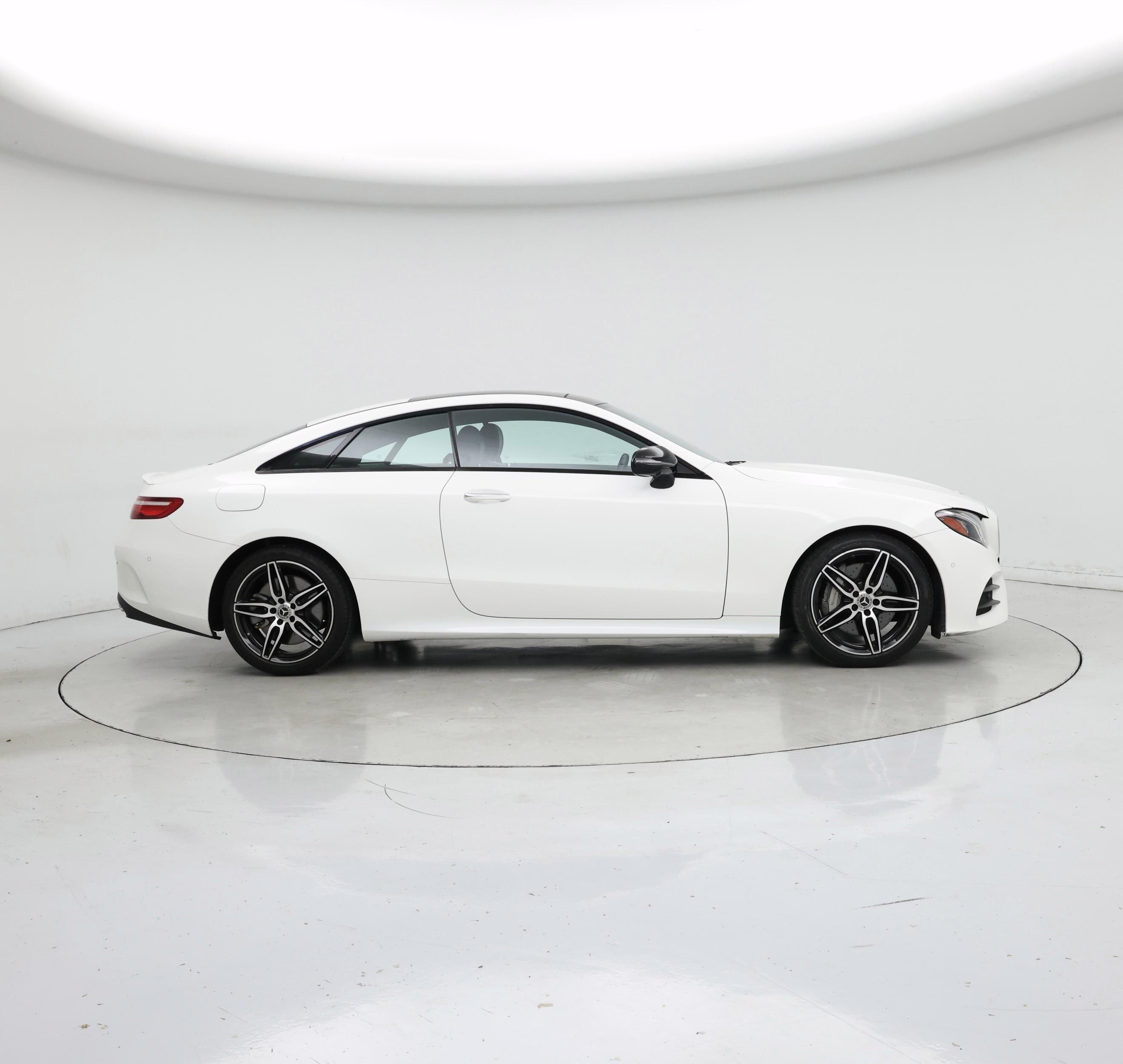 Thumbnail: 2020 Mercedes-Benz E-Class - 7
