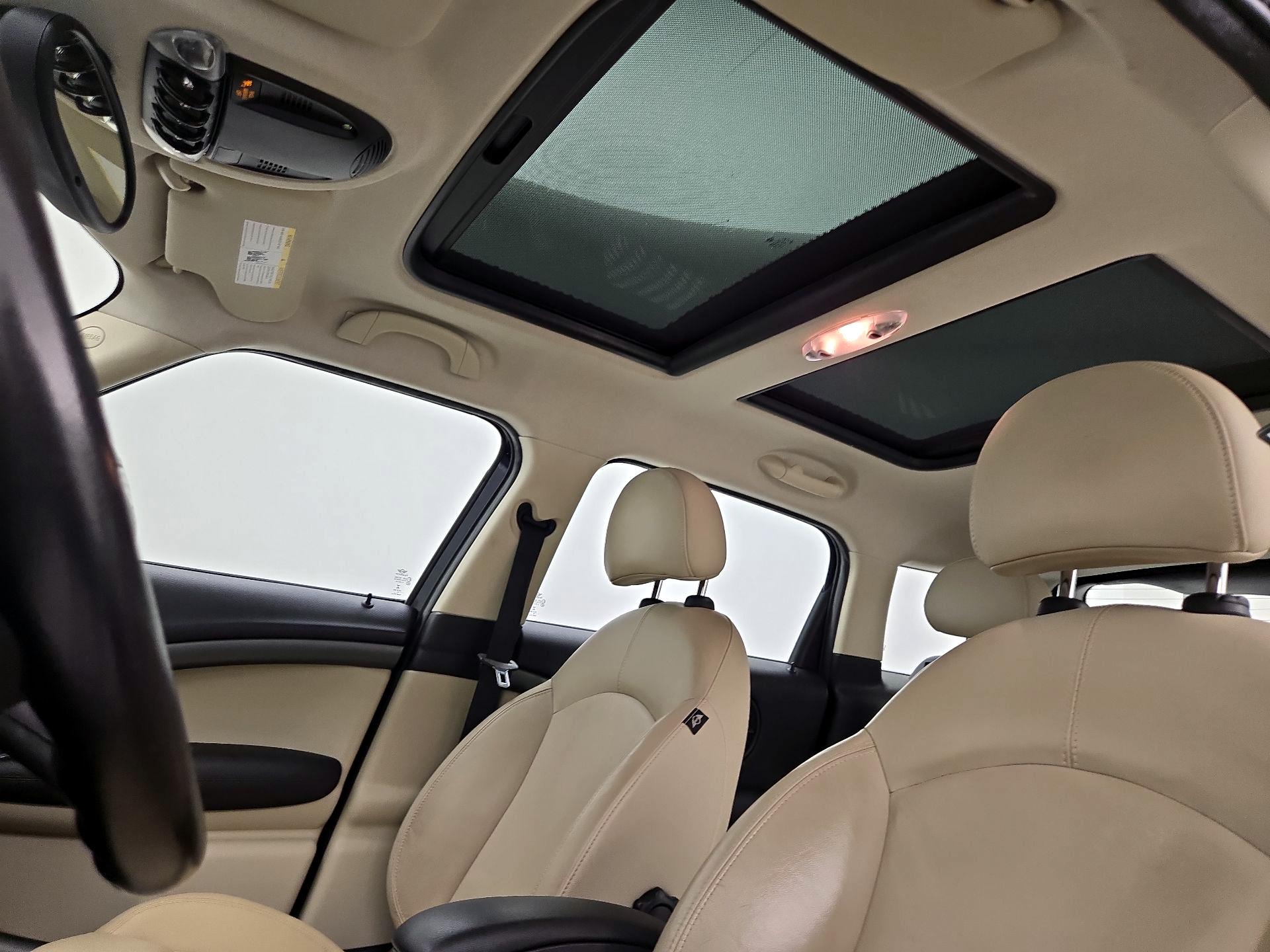 Thumbnail: 2016 MINI Cooper Countryman - 17