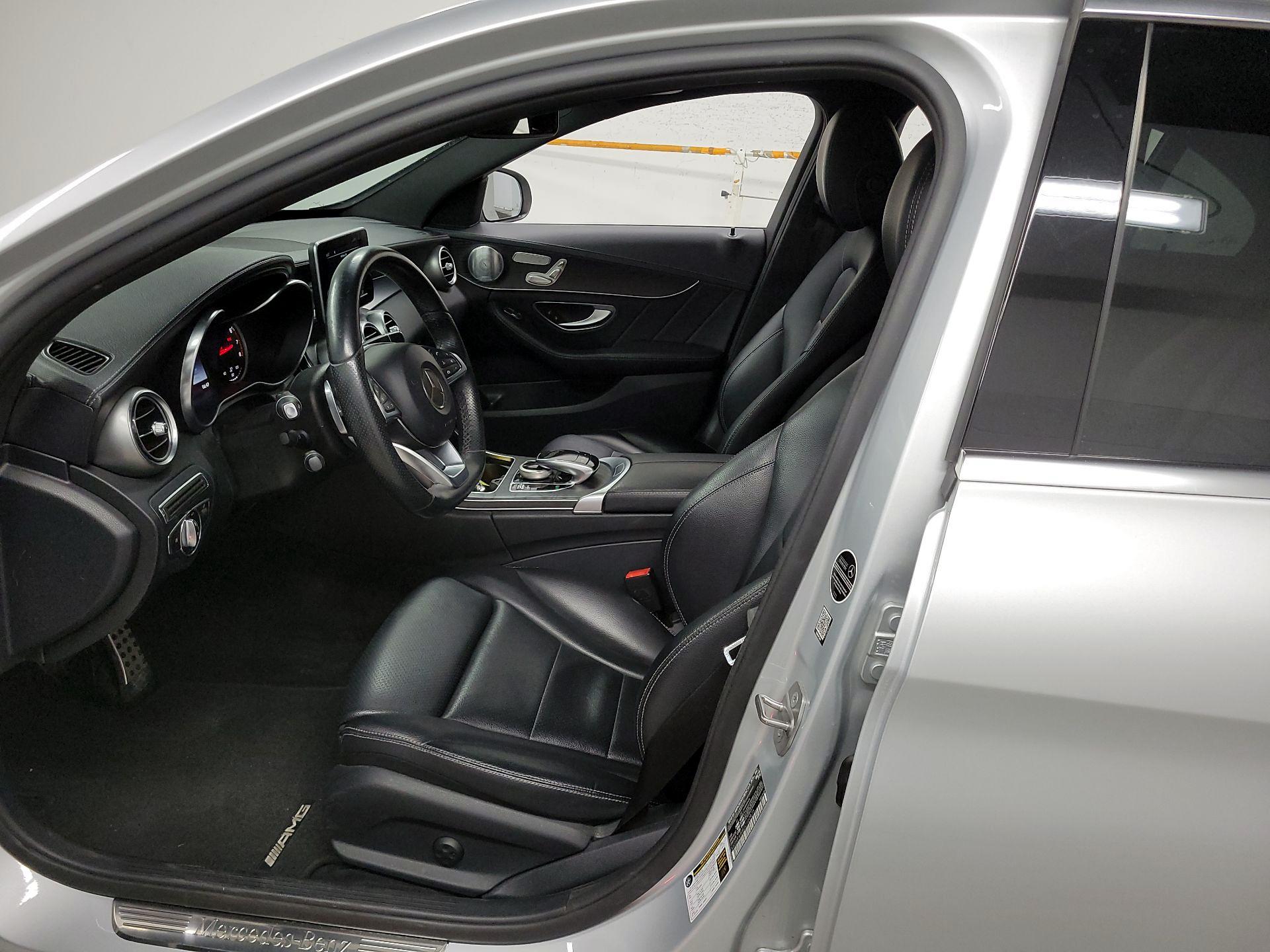 Thumbnail: 2016 Mercedes-Benz C-Class - 9