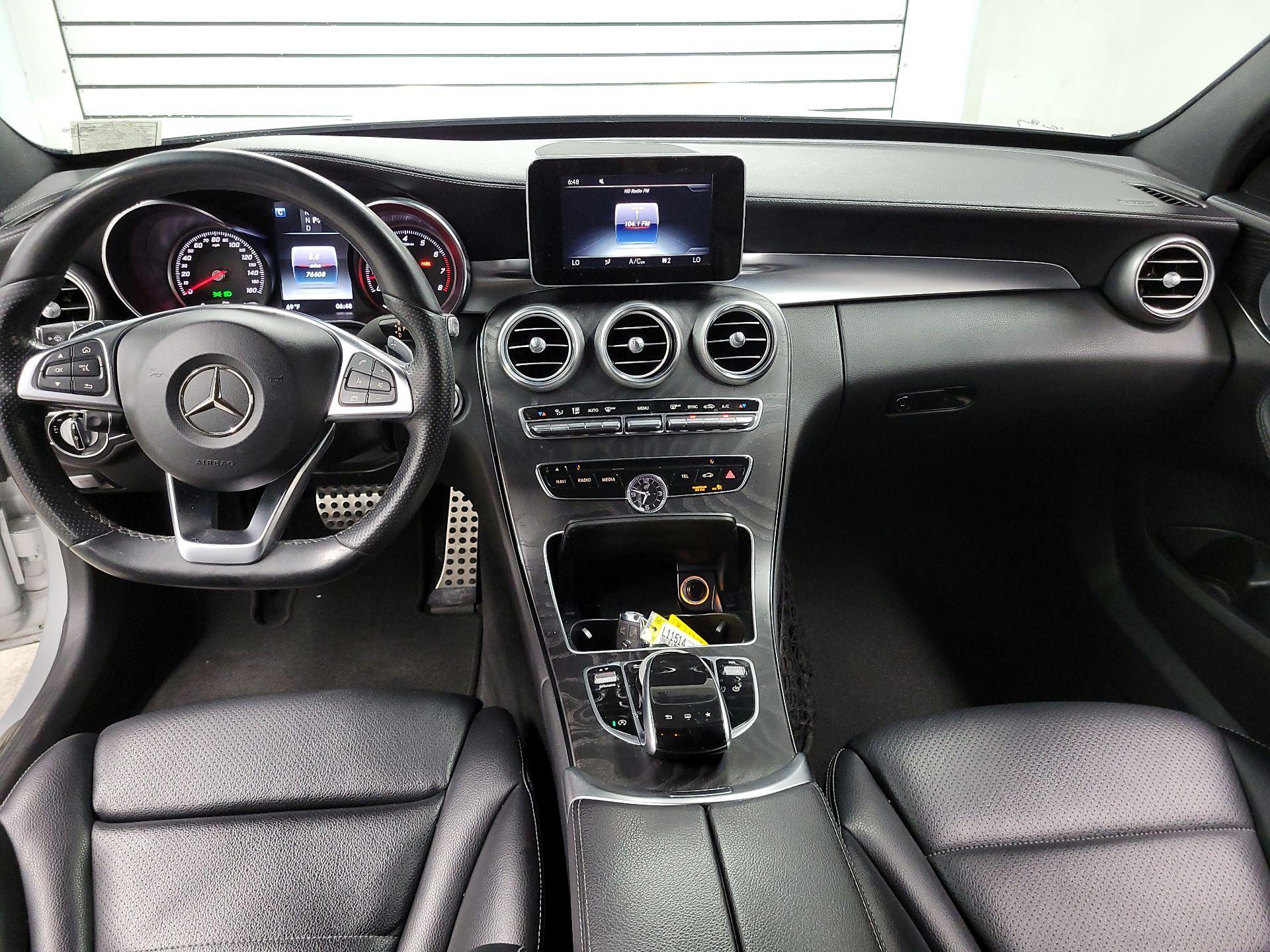 Thumbnail: 2016 Mercedes-Benz C-Class - 8