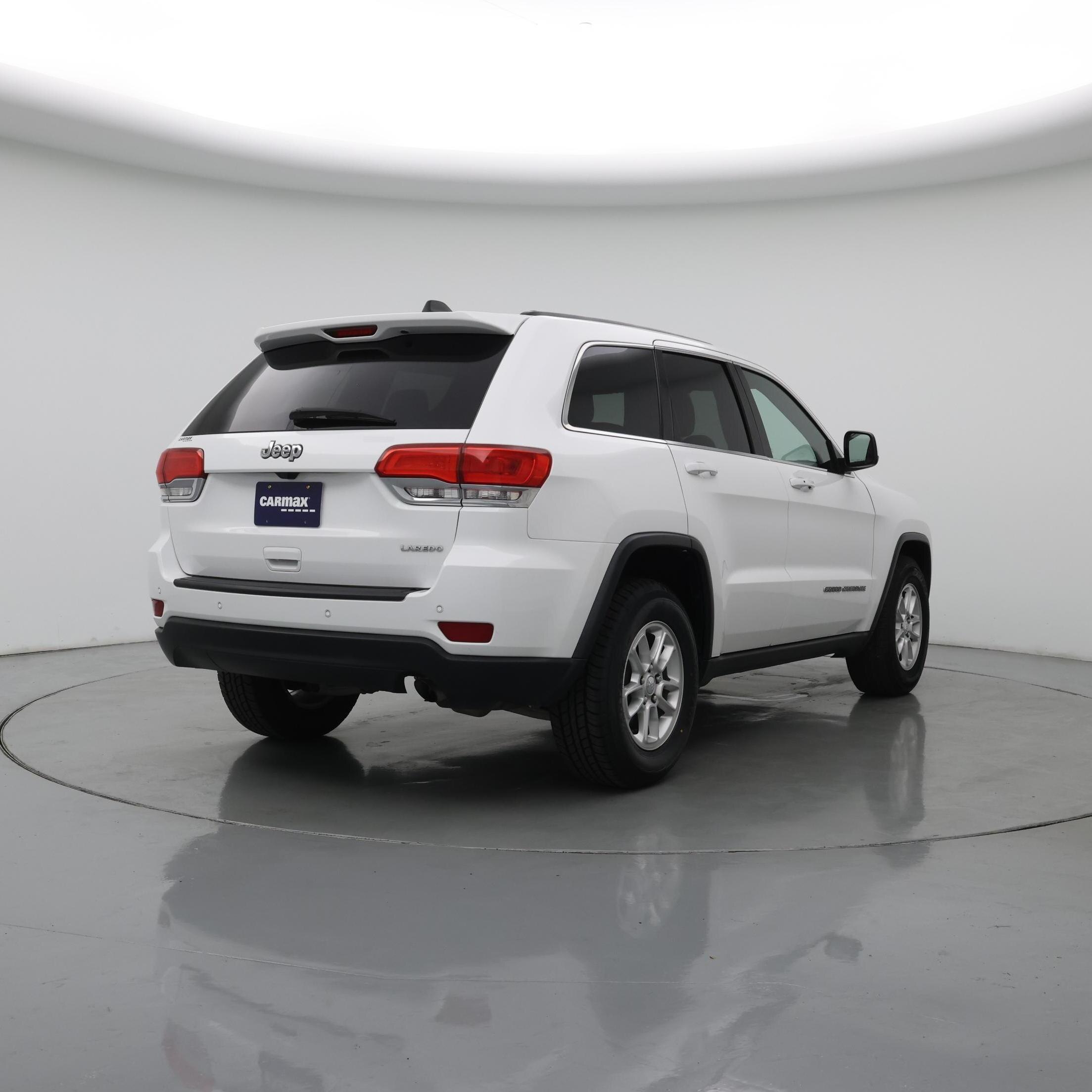 Thumbnail: 2018 Jeep Grand Cherokee - 8