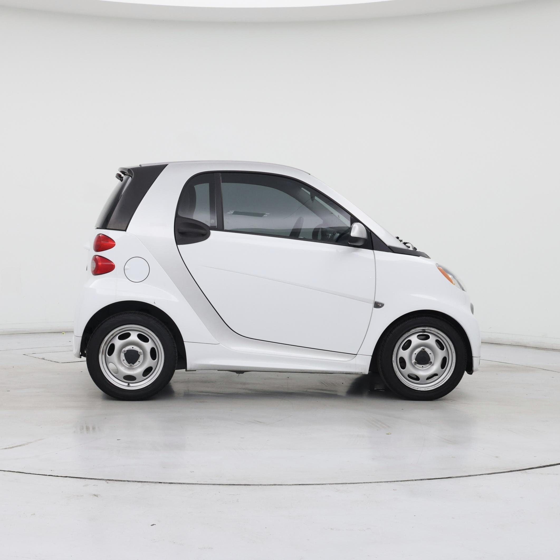 Thumbnail: 2015 smart fortwo - 7