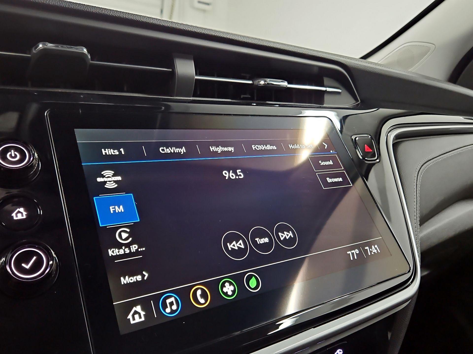 Thumbnail: 2023 Chevrolet Bolt EUV - 15