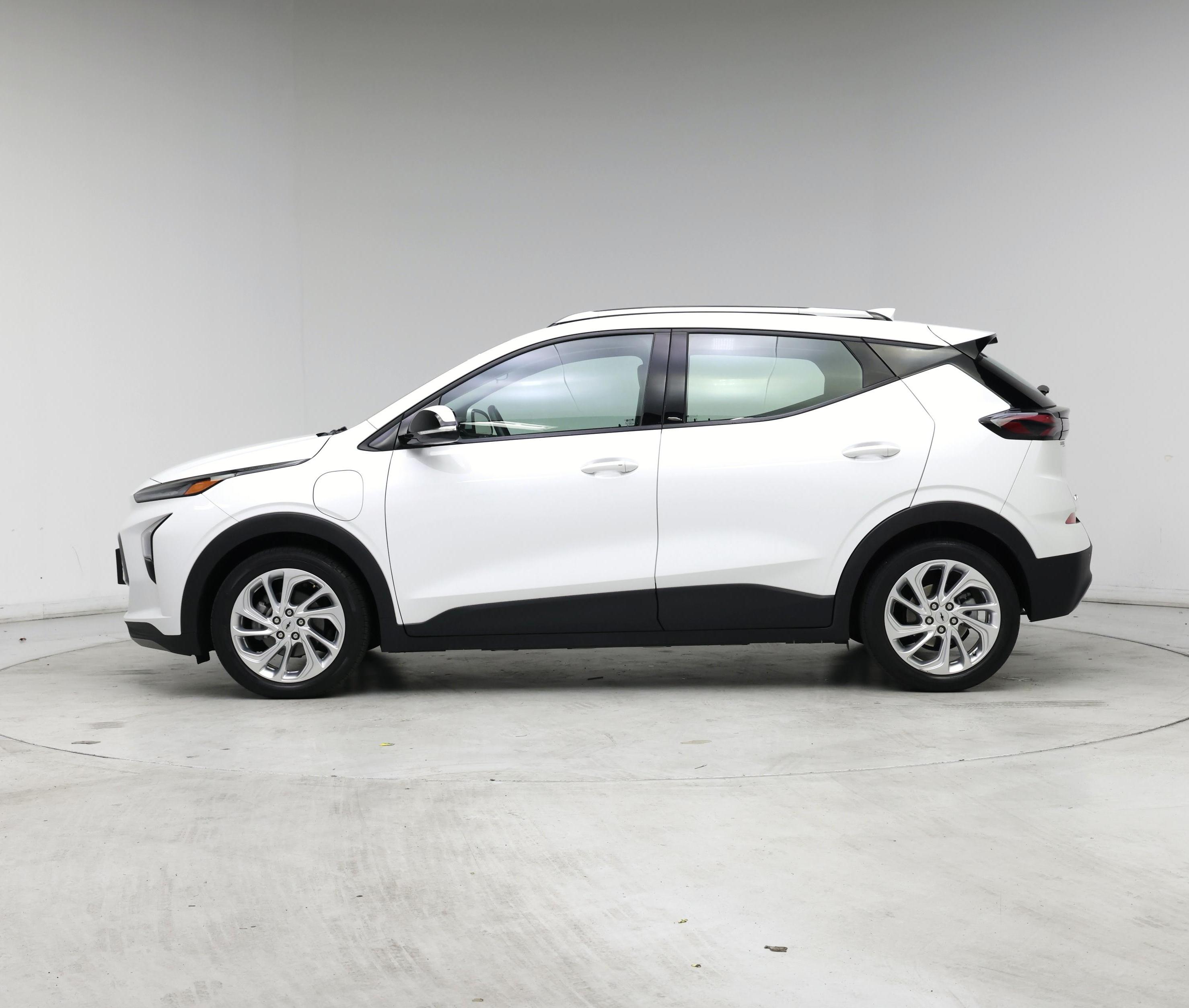 Thumbnail: 2023 Chevrolet Bolt EUV - 3