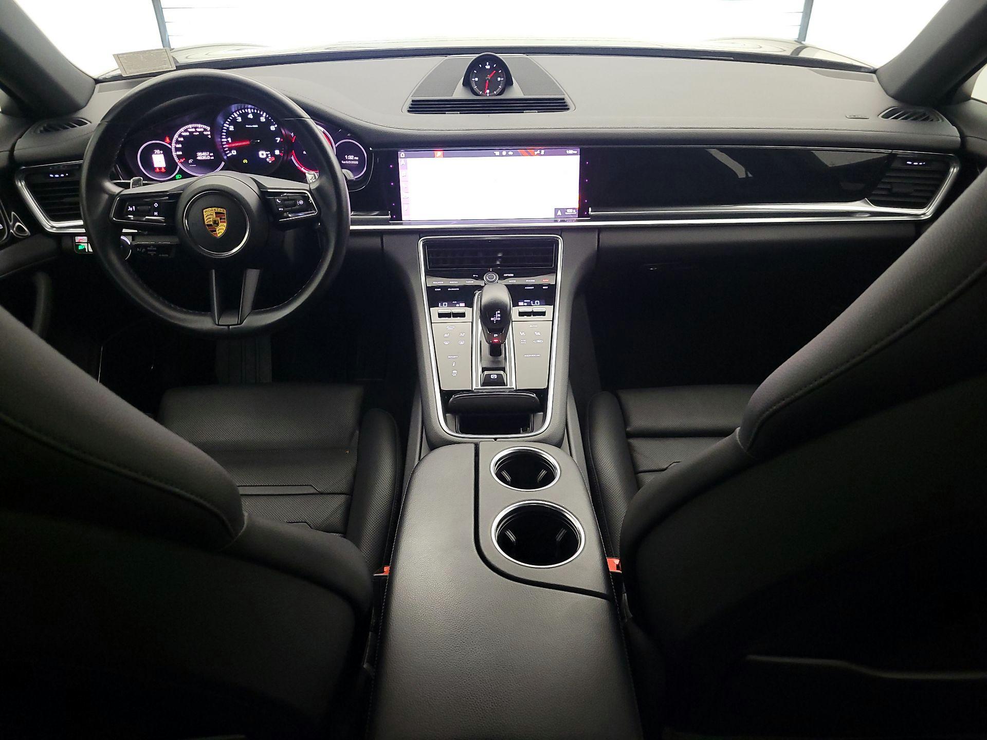 Thumbnail: 2021 Porsche Panamera - 9