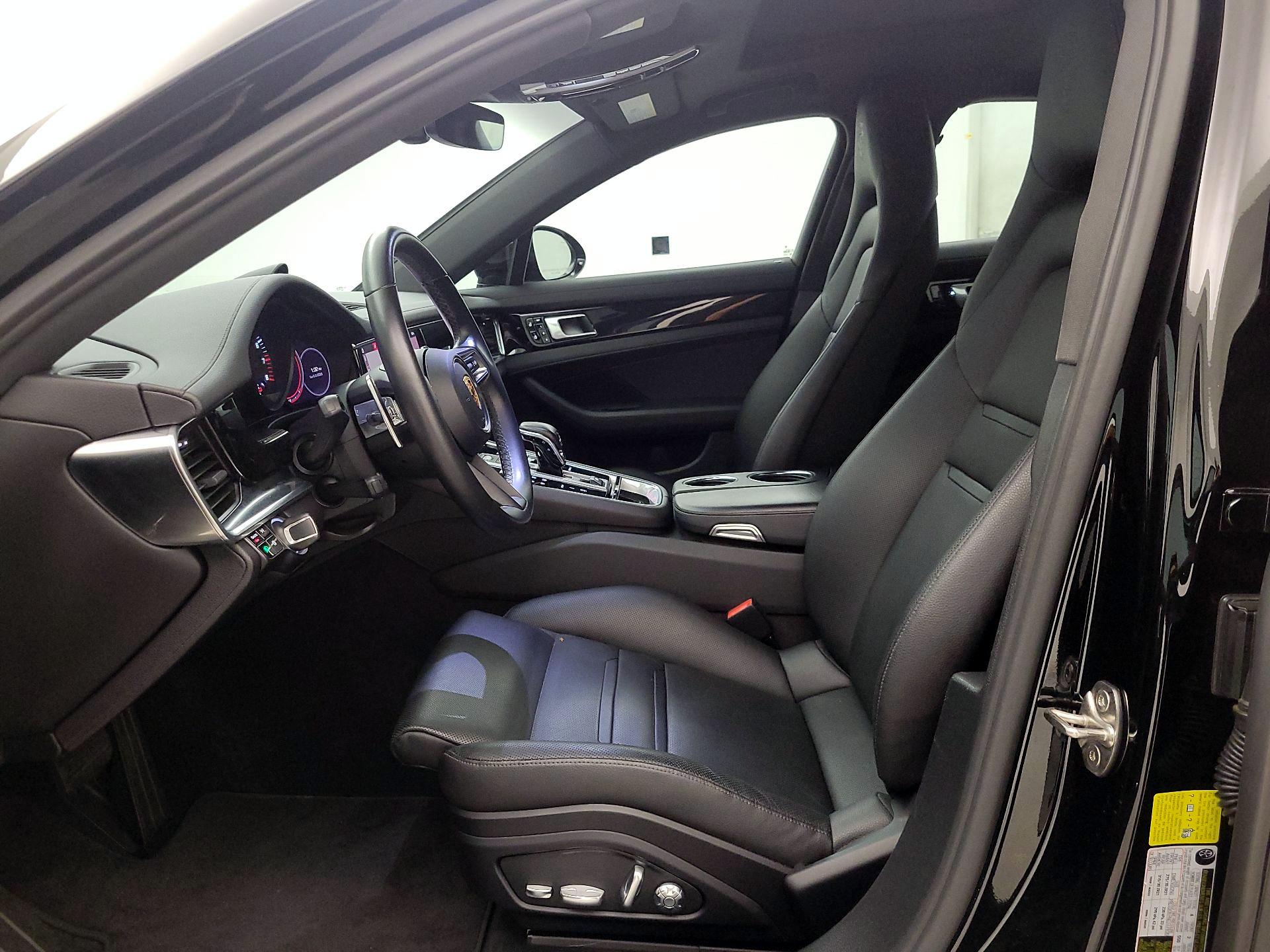 Thumbnail: 2021 Porsche Panamera - 11