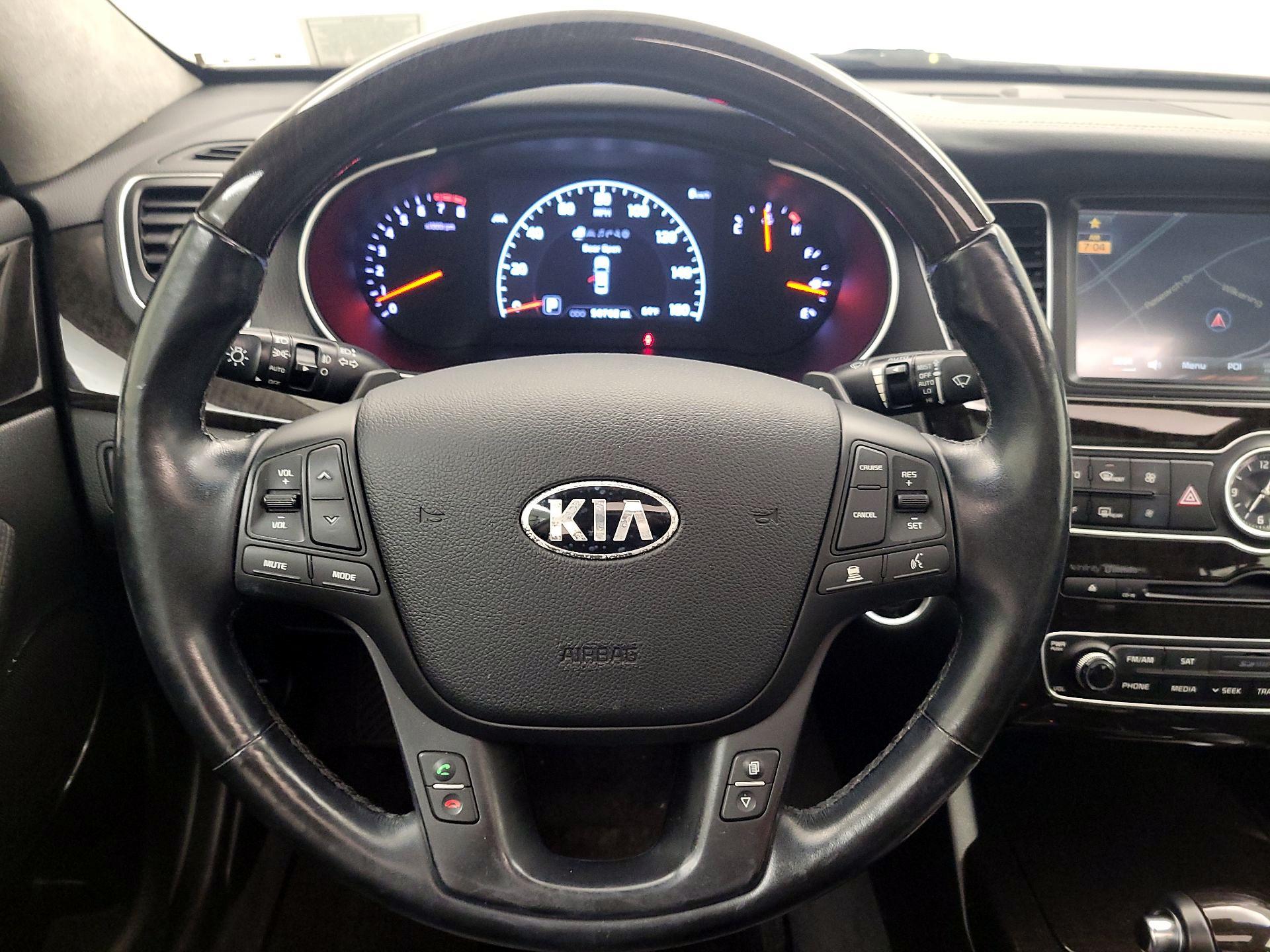 Thumbnail: 2014 Kia Cadenza - 10