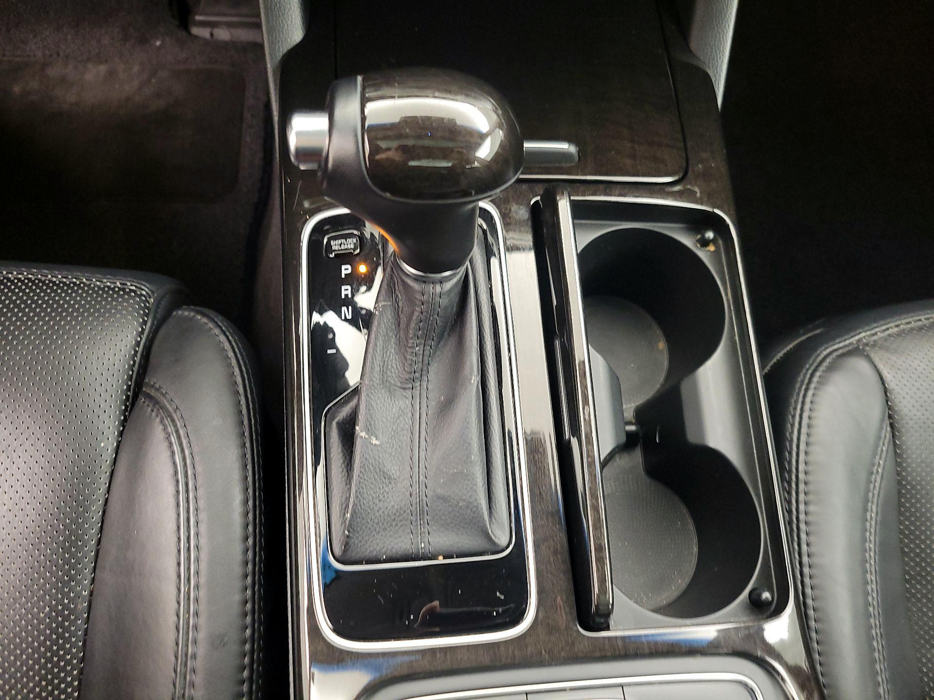 Thumbnail: 2014 Kia Cadenza - 18