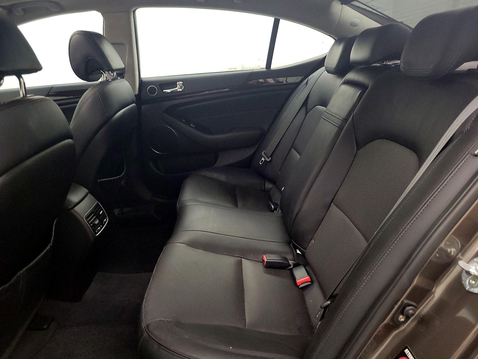 Thumbnail: 2014 Kia Cadenza - 20