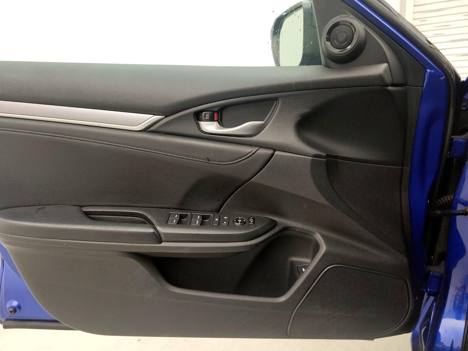 Thumbnail: 2017 Honda Civic - 12
