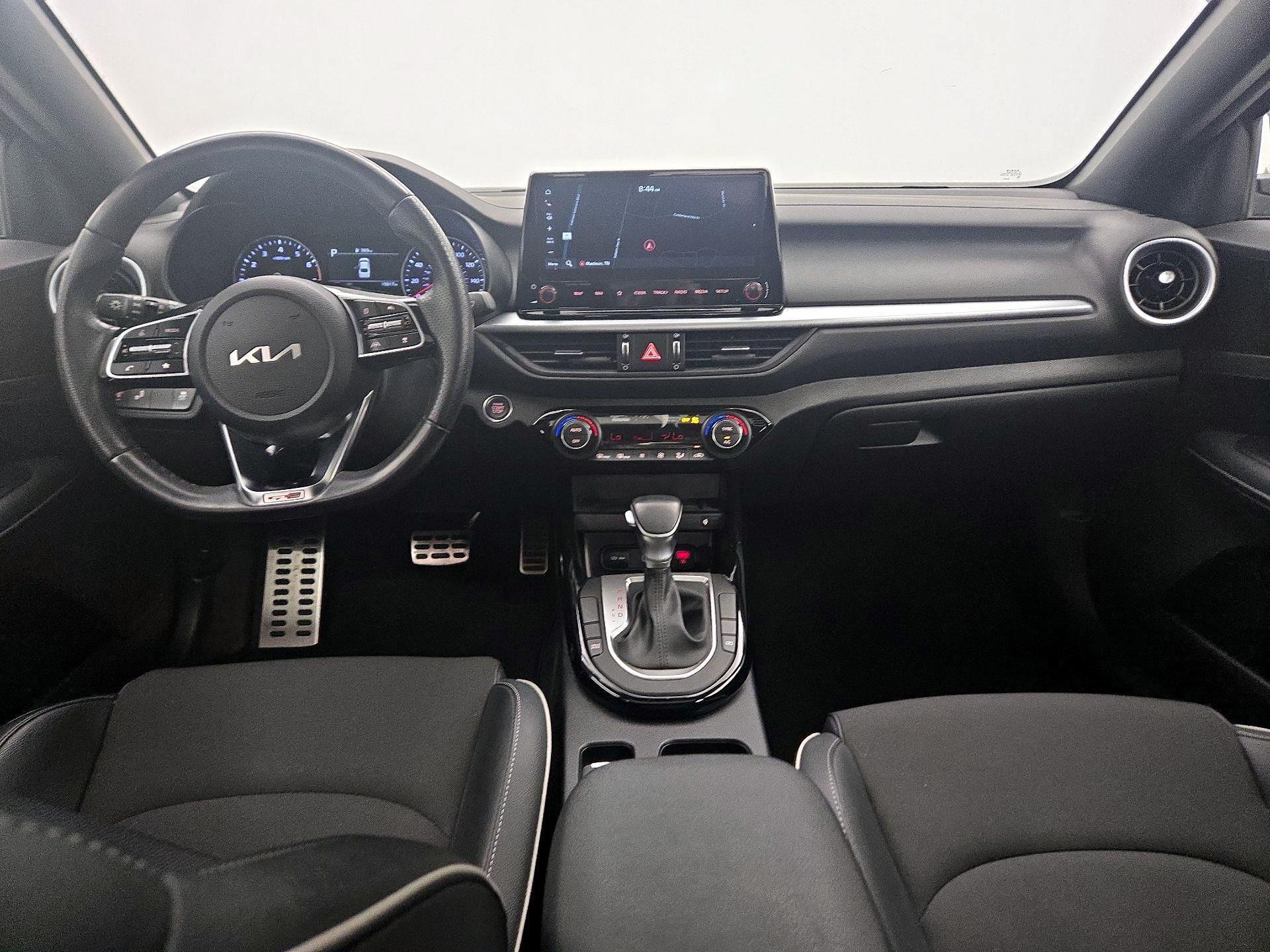 Thumbnail: 2024 Kia Forte - 9