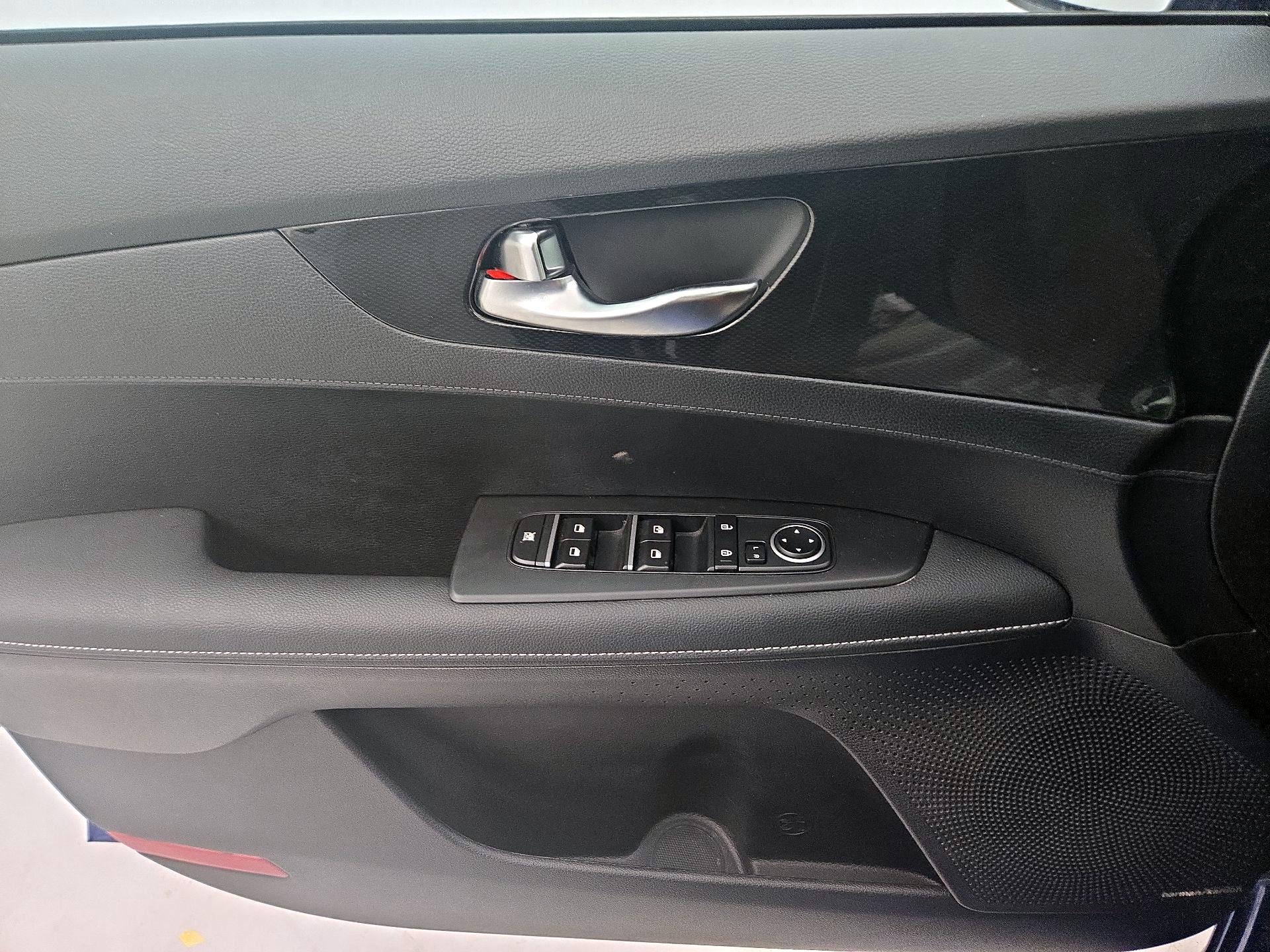 Thumbnail: 2024 Kia Forte - 12