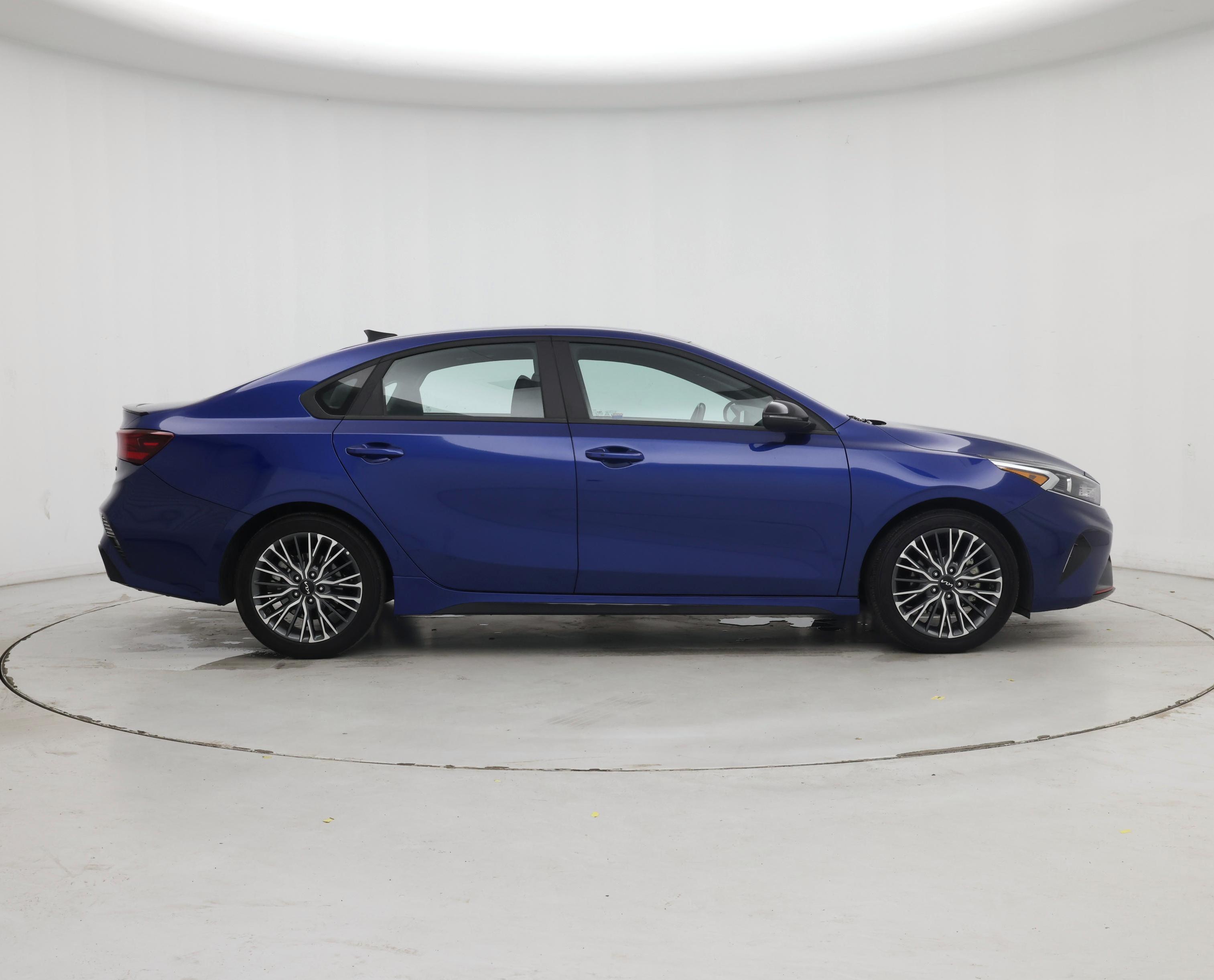 Thumbnail: 2024 Kia Forte - 7