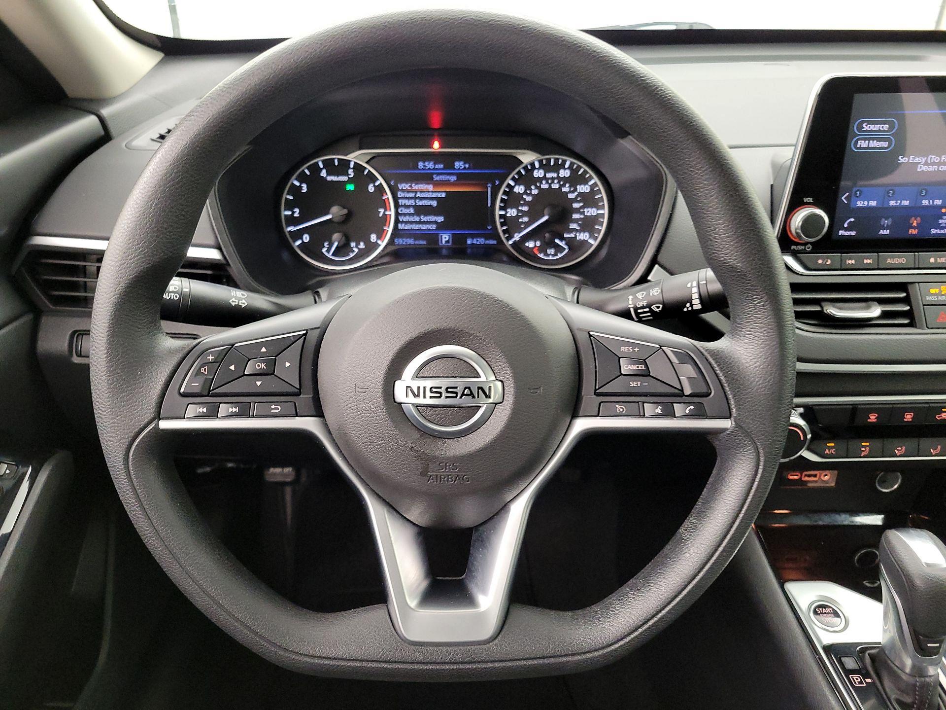 Thumbnail: 2021 Nissan Altima - 10