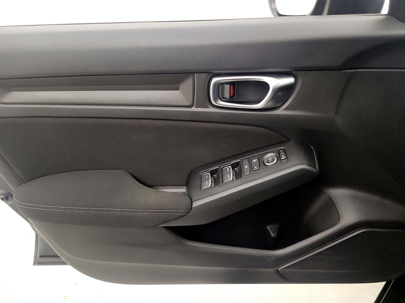 2022 Honda Civic Hatchback LX - Photo 13