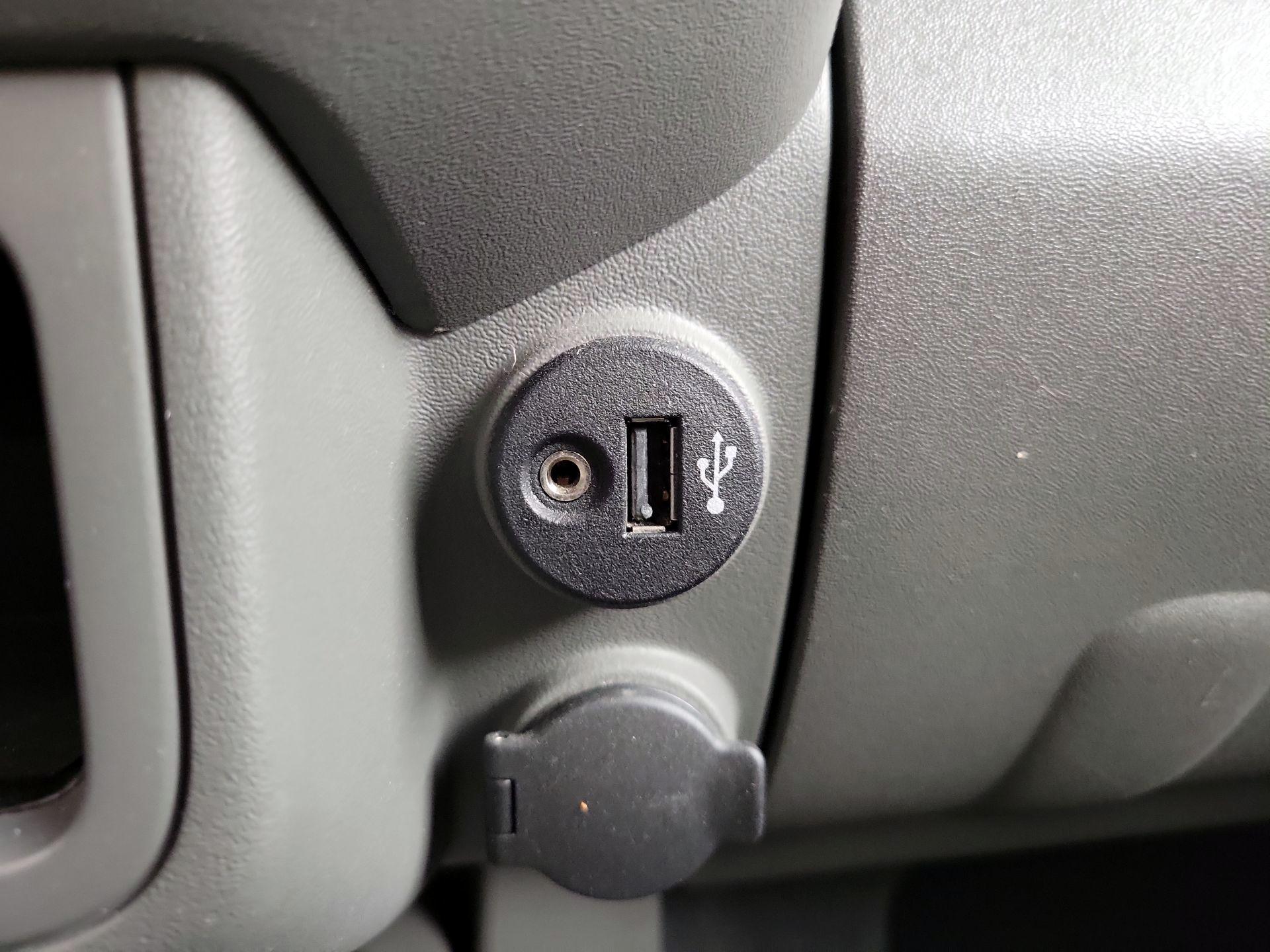 Thumbnail: 2019 Nissan Frontier - 18
