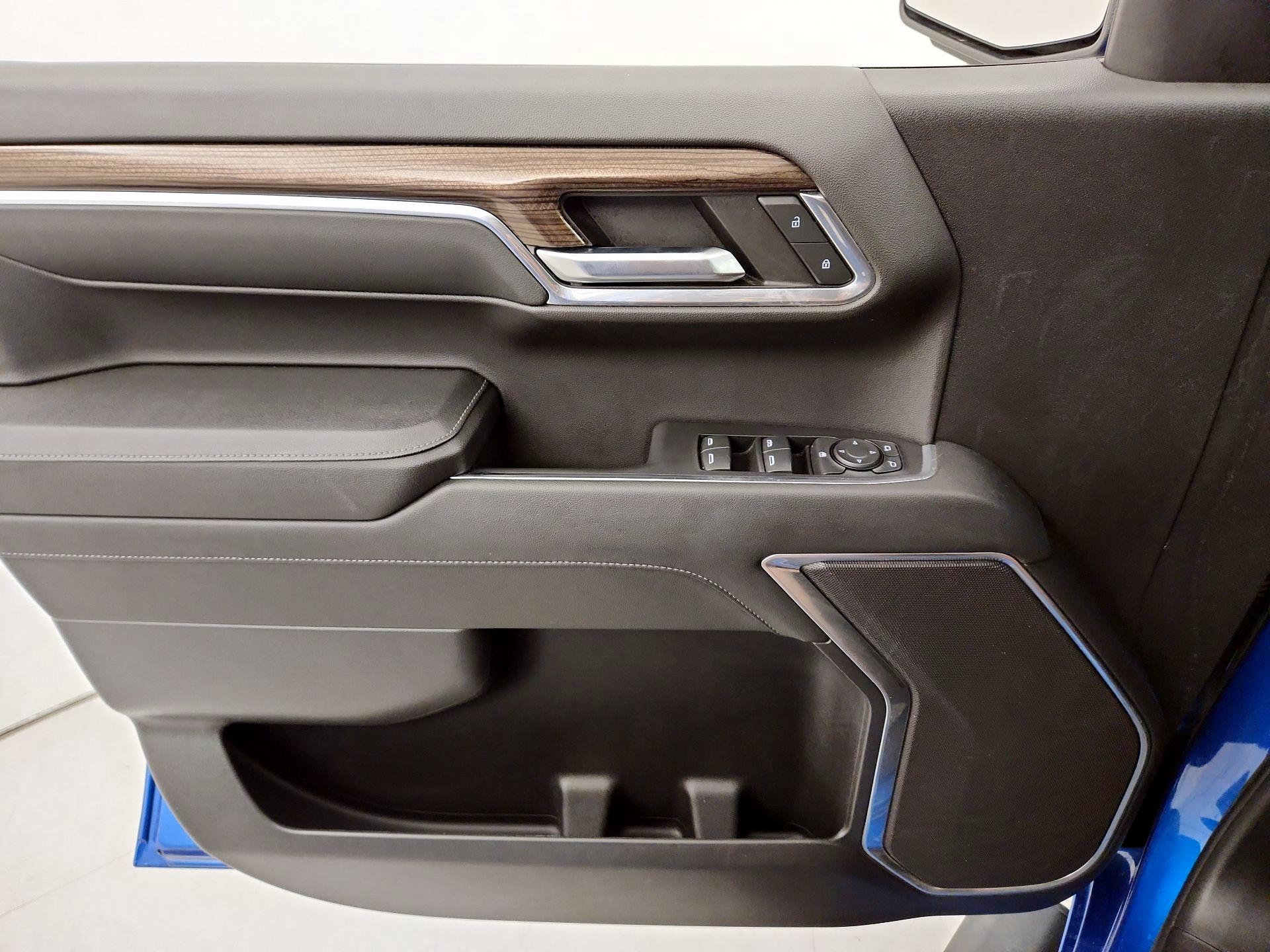 Thumbnail: 2024 Chevrolet Silverado 1500 - 12