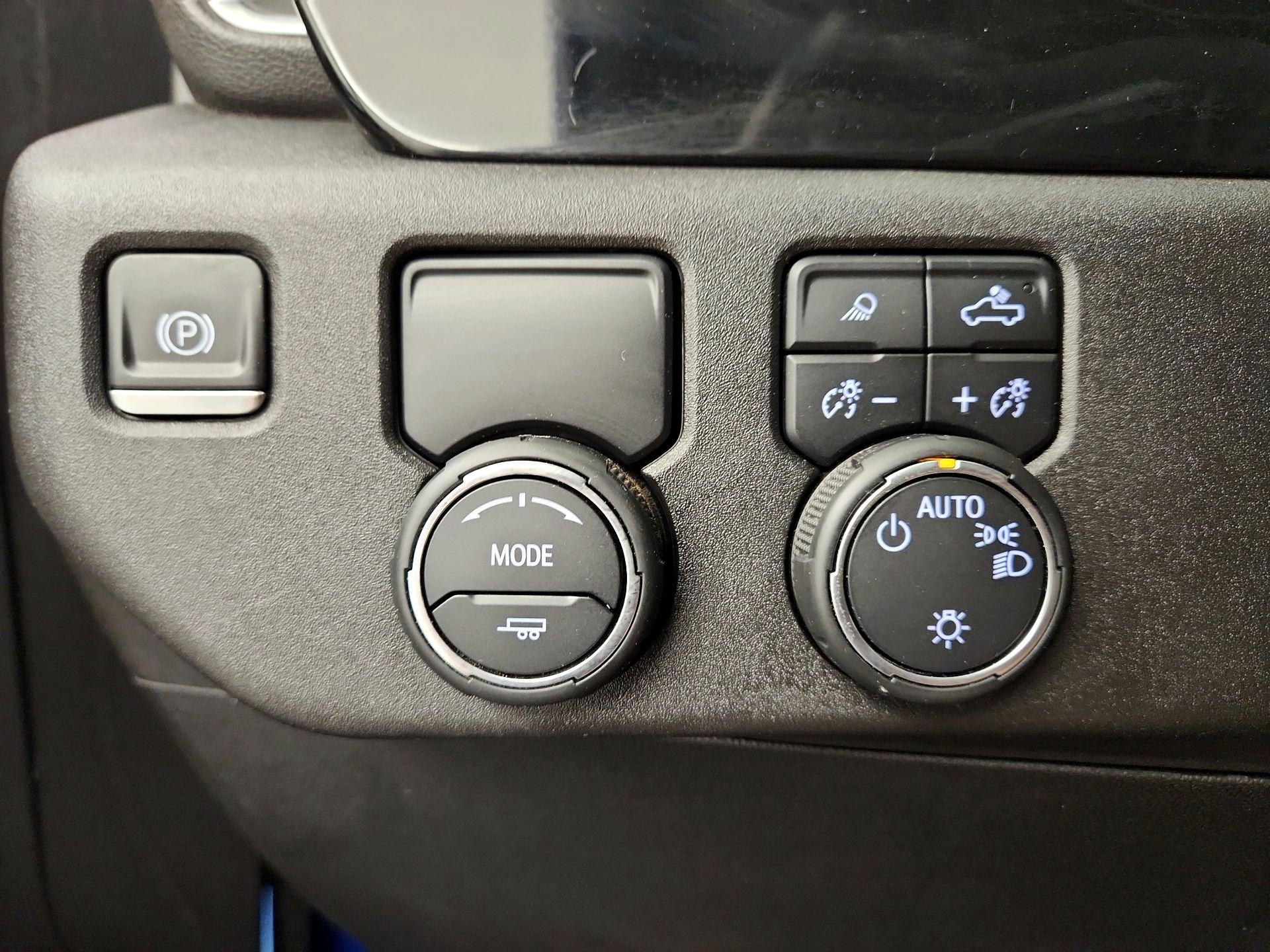 Thumbnail: 2024 Chevrolet Silverado 1500 - 13
