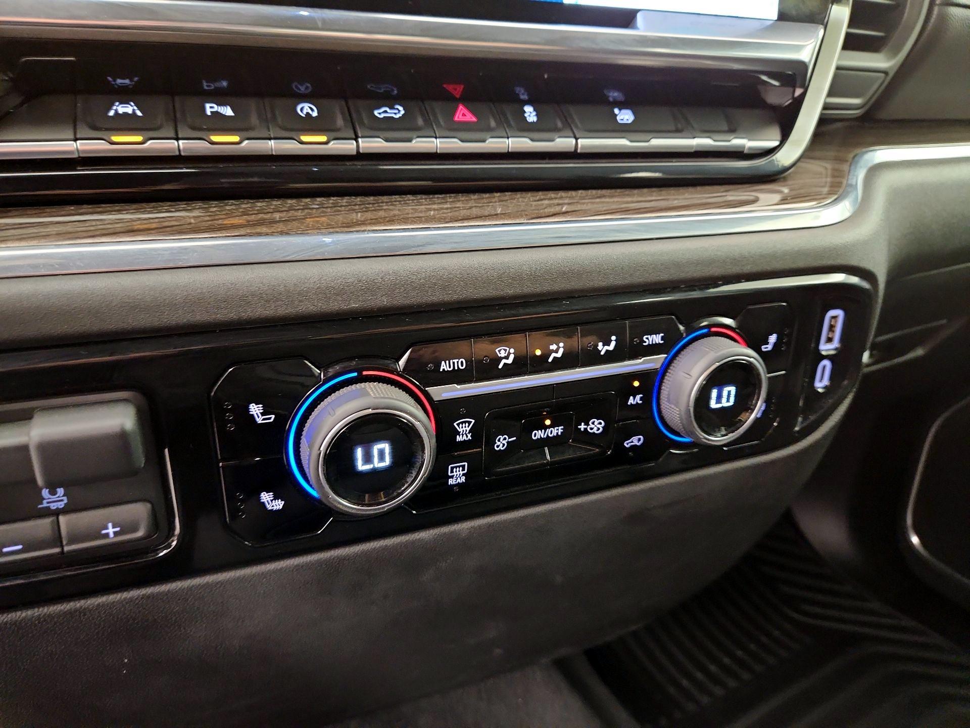 Thumbnail: 2024 Chevrolet Silverado 1500 - 17