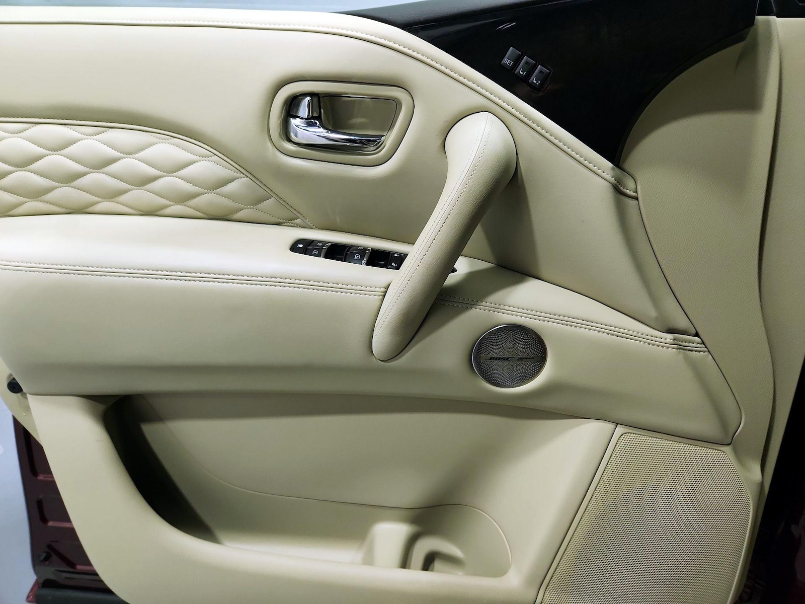 2022 INFINITI QX80 Sensory - Photo 13