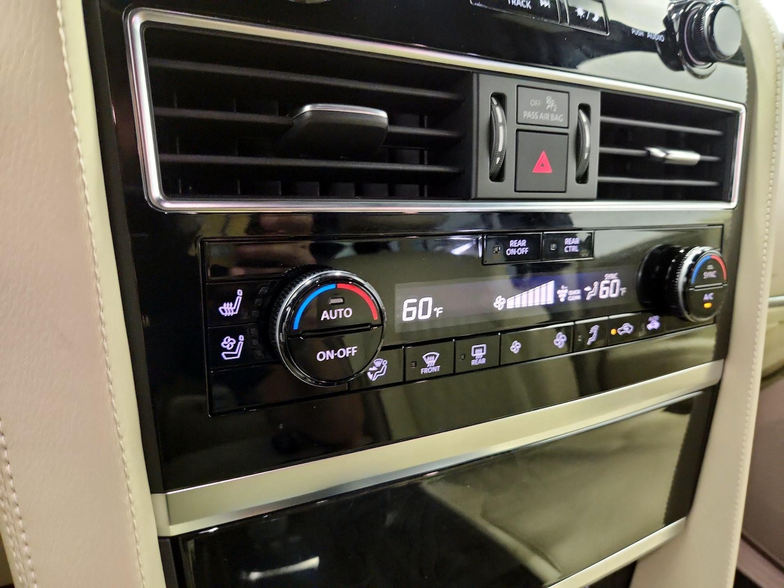 2022 INFINITI QX80 Sensory - Photo 18