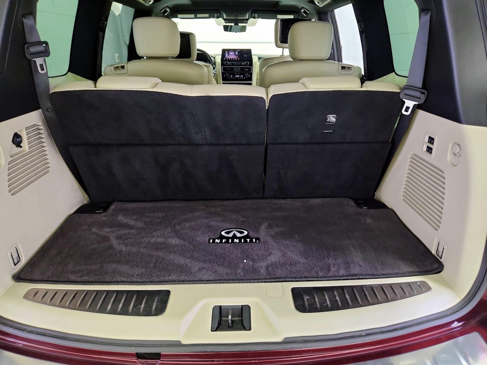 2022 INFINITI QX80 Sensory - Photo 22