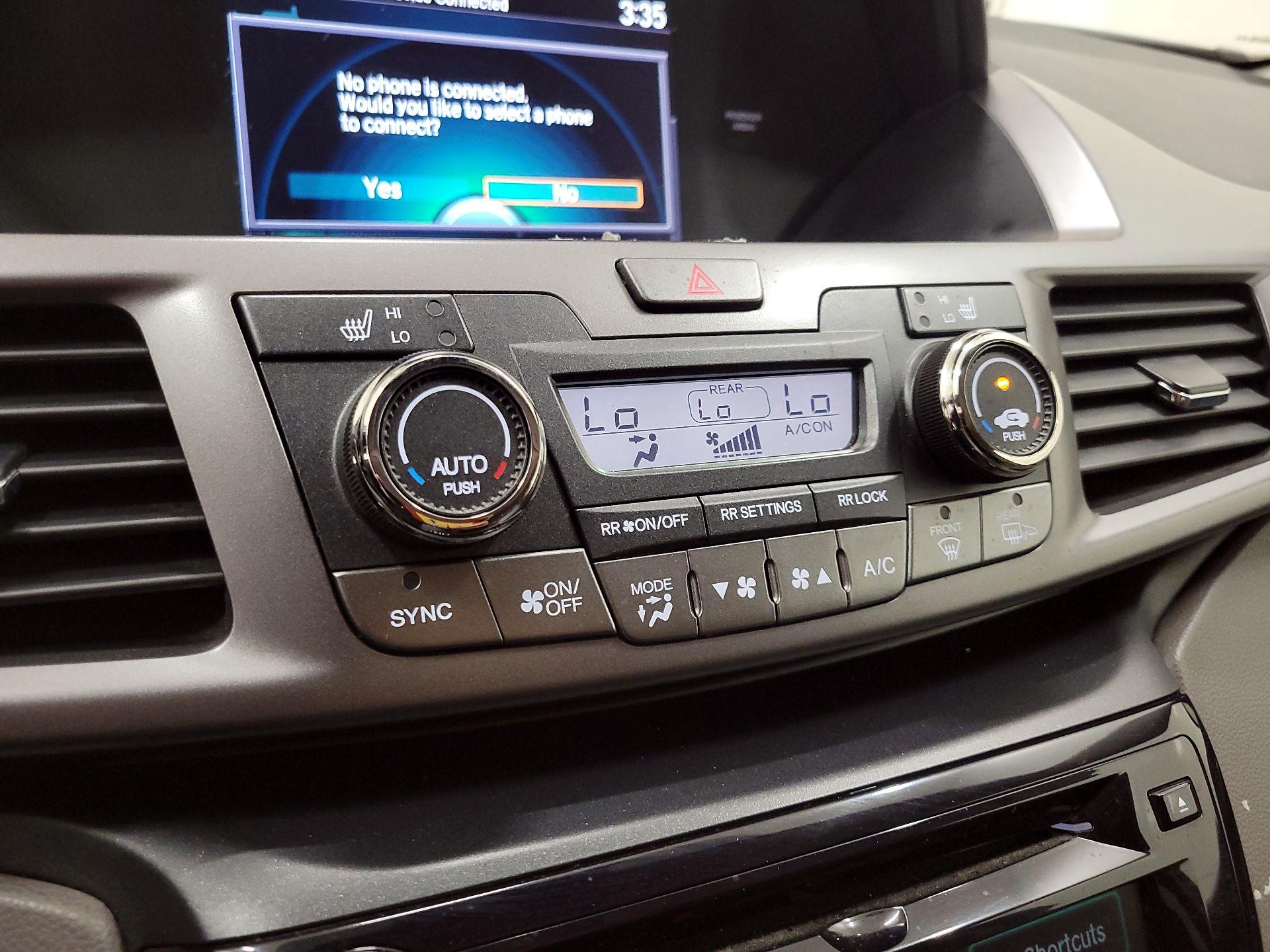 Thumbnail: 2014 Honda Odyssey - 16