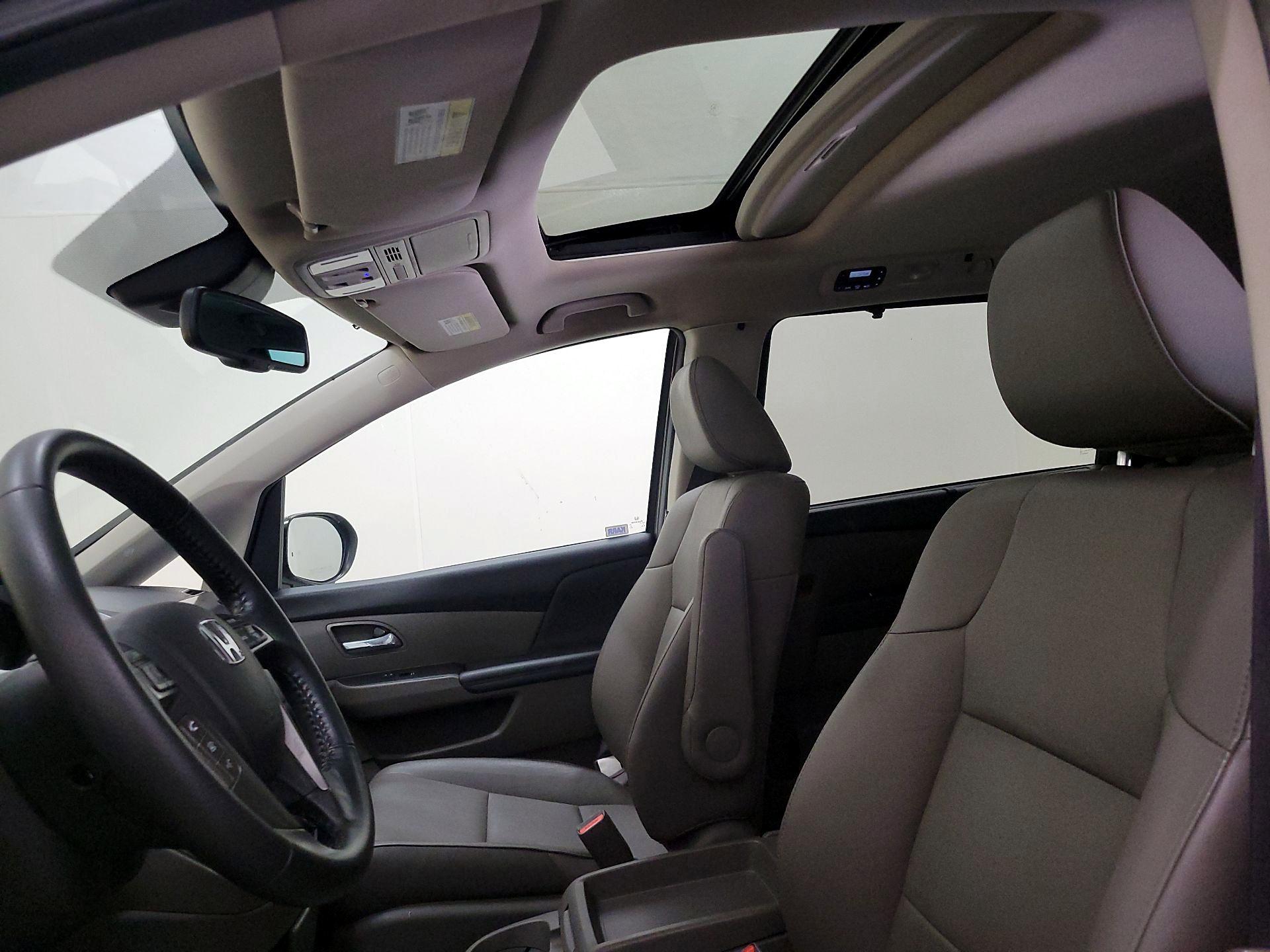 Thumbnail: 2014 Honda Odyssey - 19