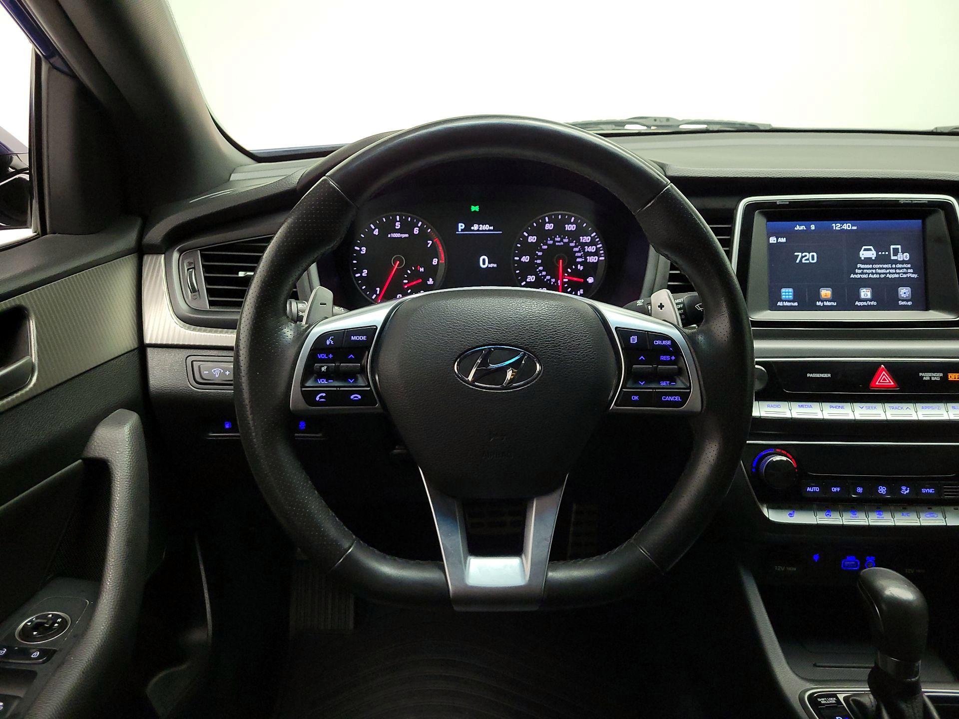 Thumbnail: 2019 Hyundai Sonata - 10