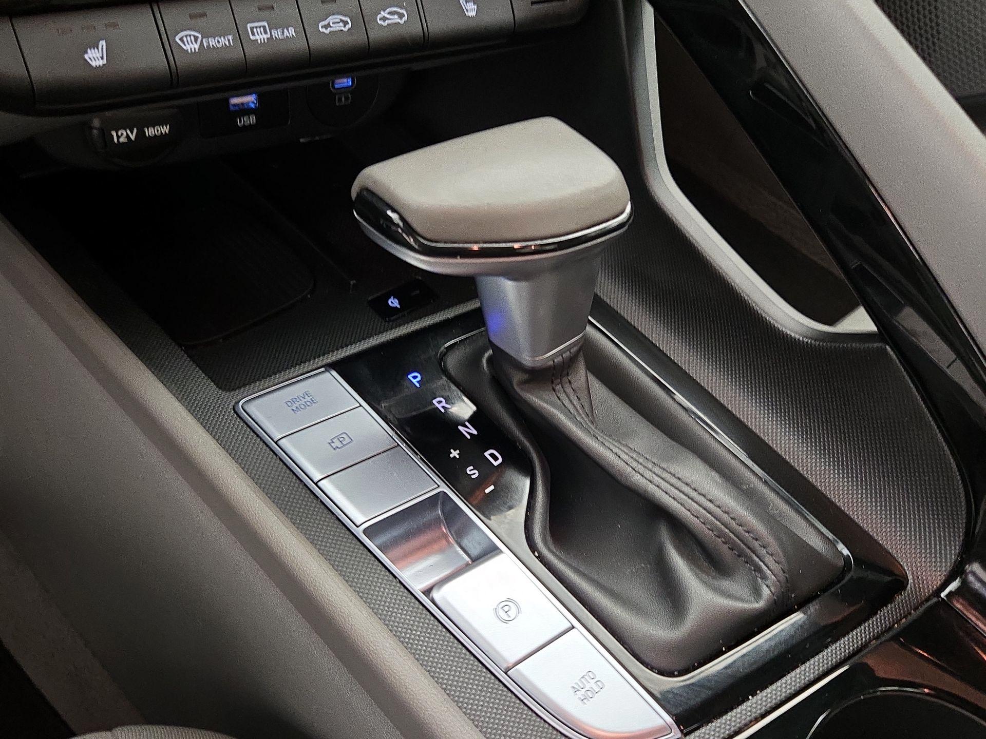Thumbnail: 2024 Hyundai Elantra - 18