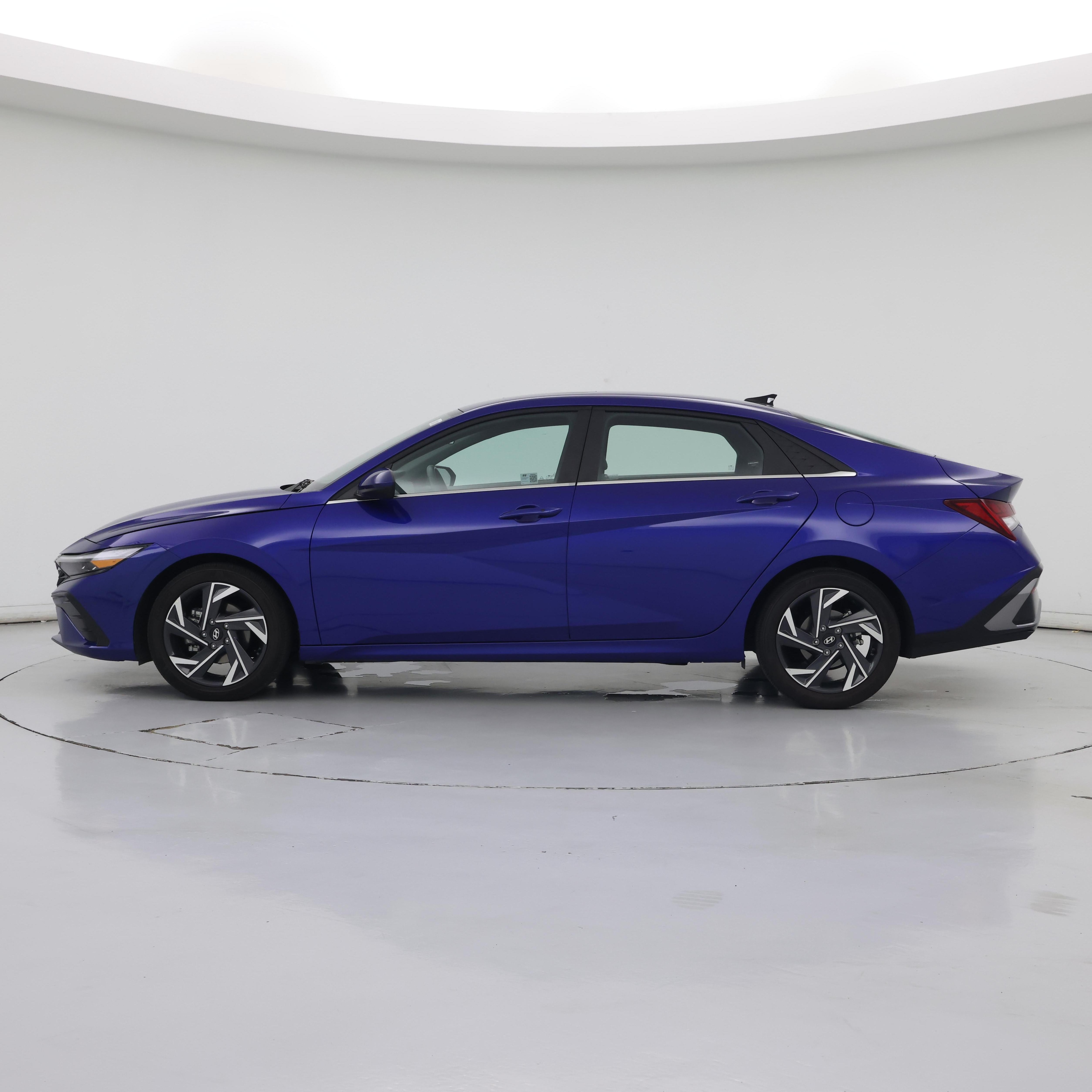 Thumbnail: 2024 Hyundai Elantra - 3