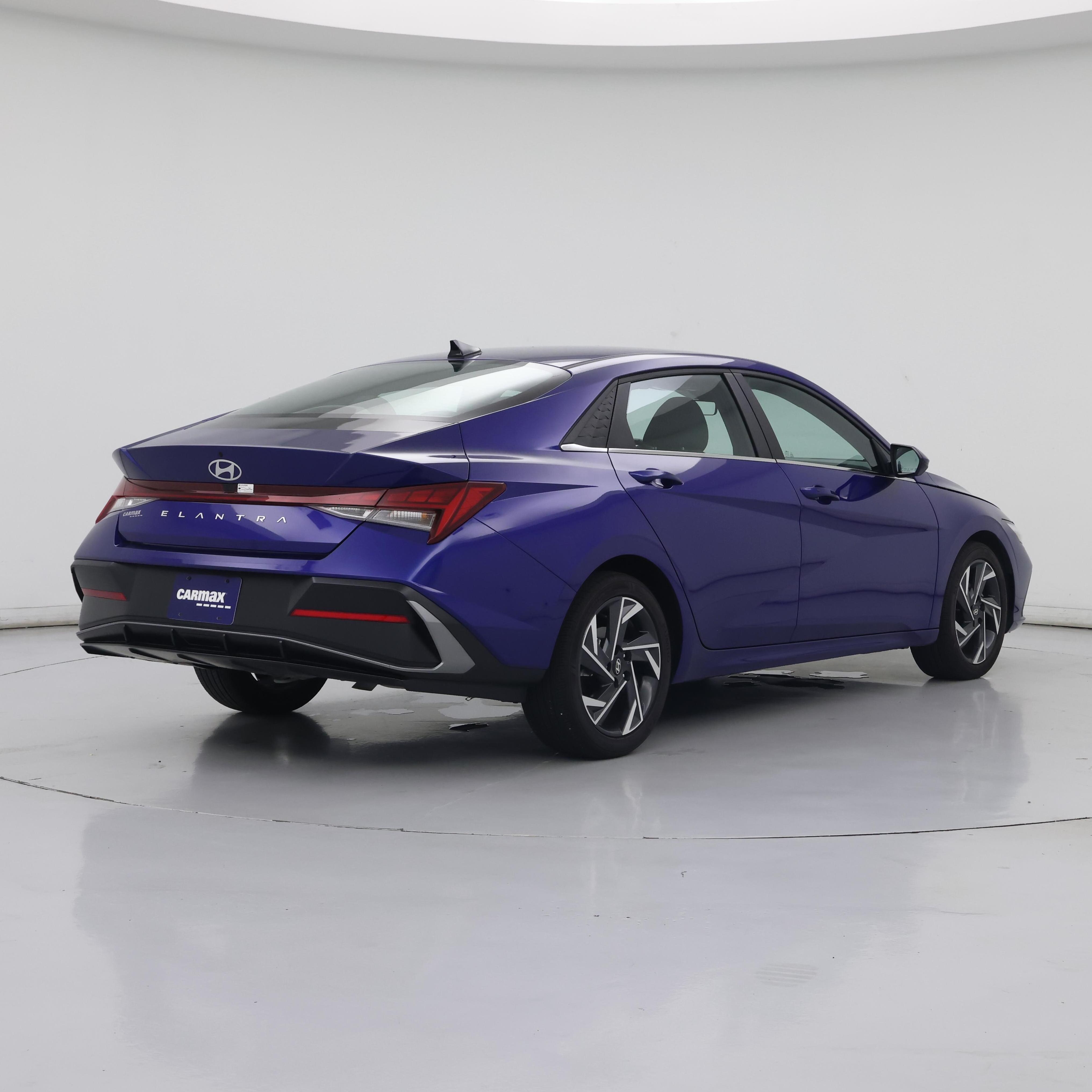 Thumbnail: 2024 Hyundai Elantra - 8